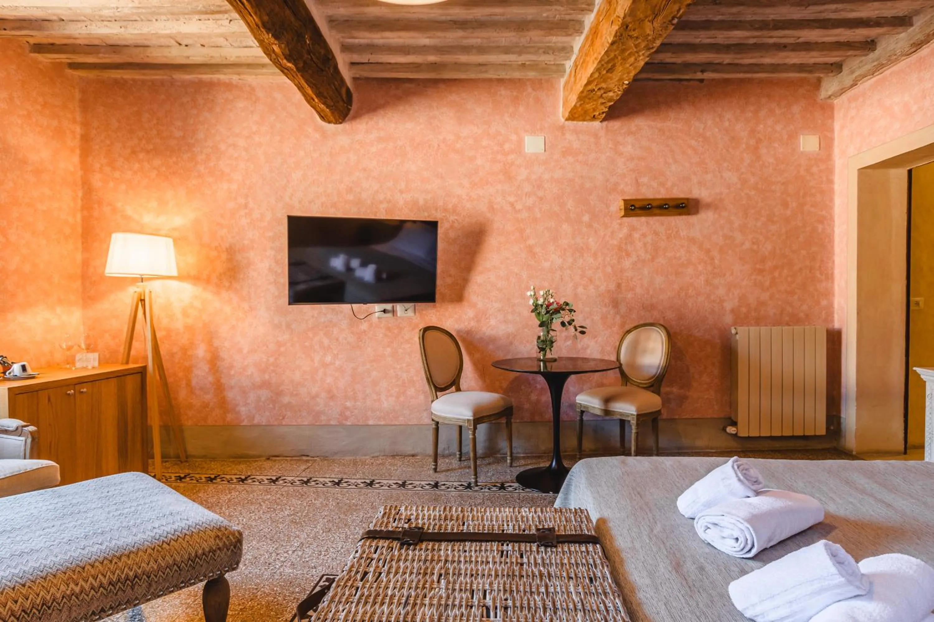 TV and multimedia, Bed in Il Battistero Siena Residenza d'Epoca