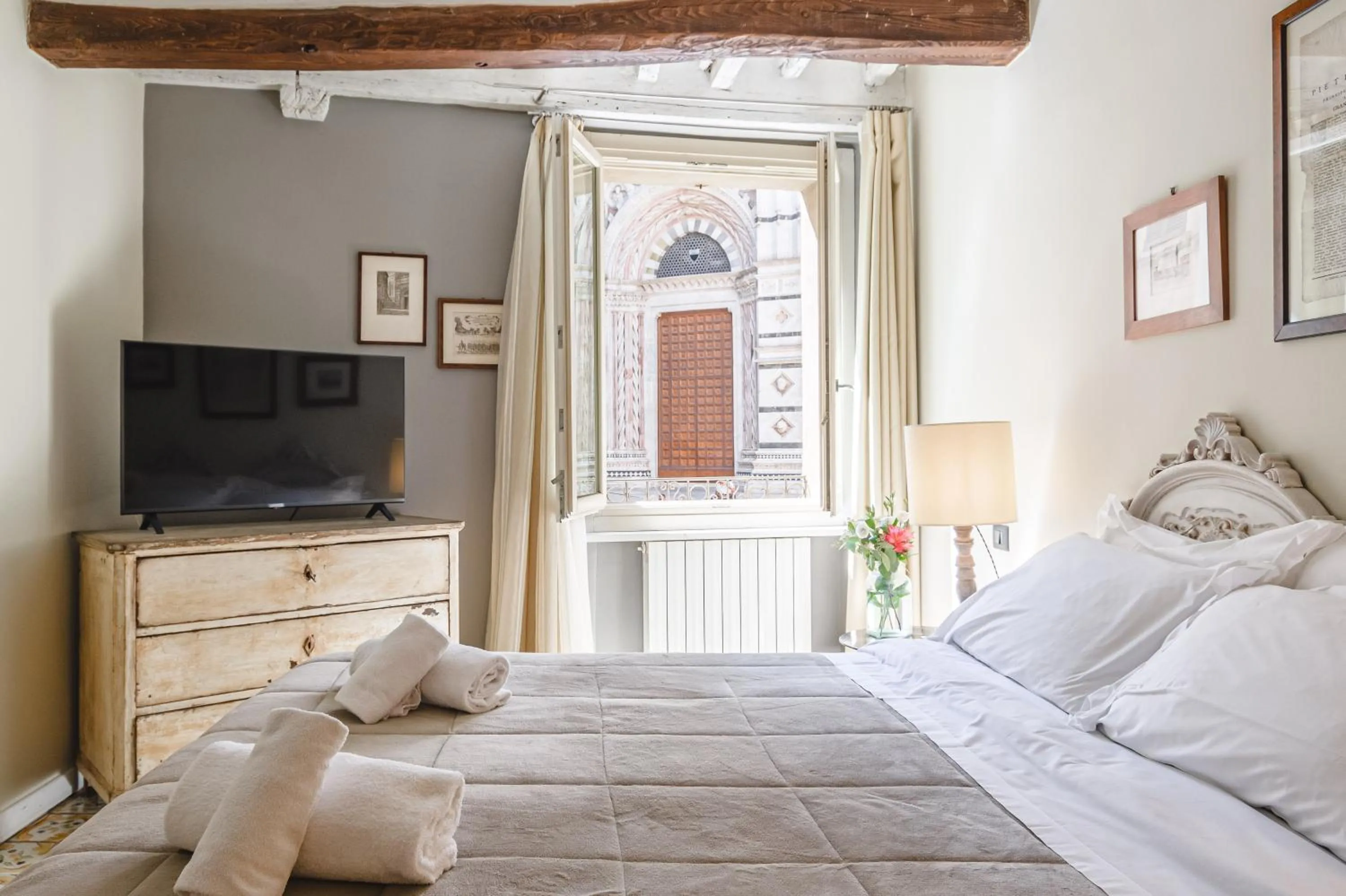 Bed in Il Battistero Siena Residenza d'Epoca