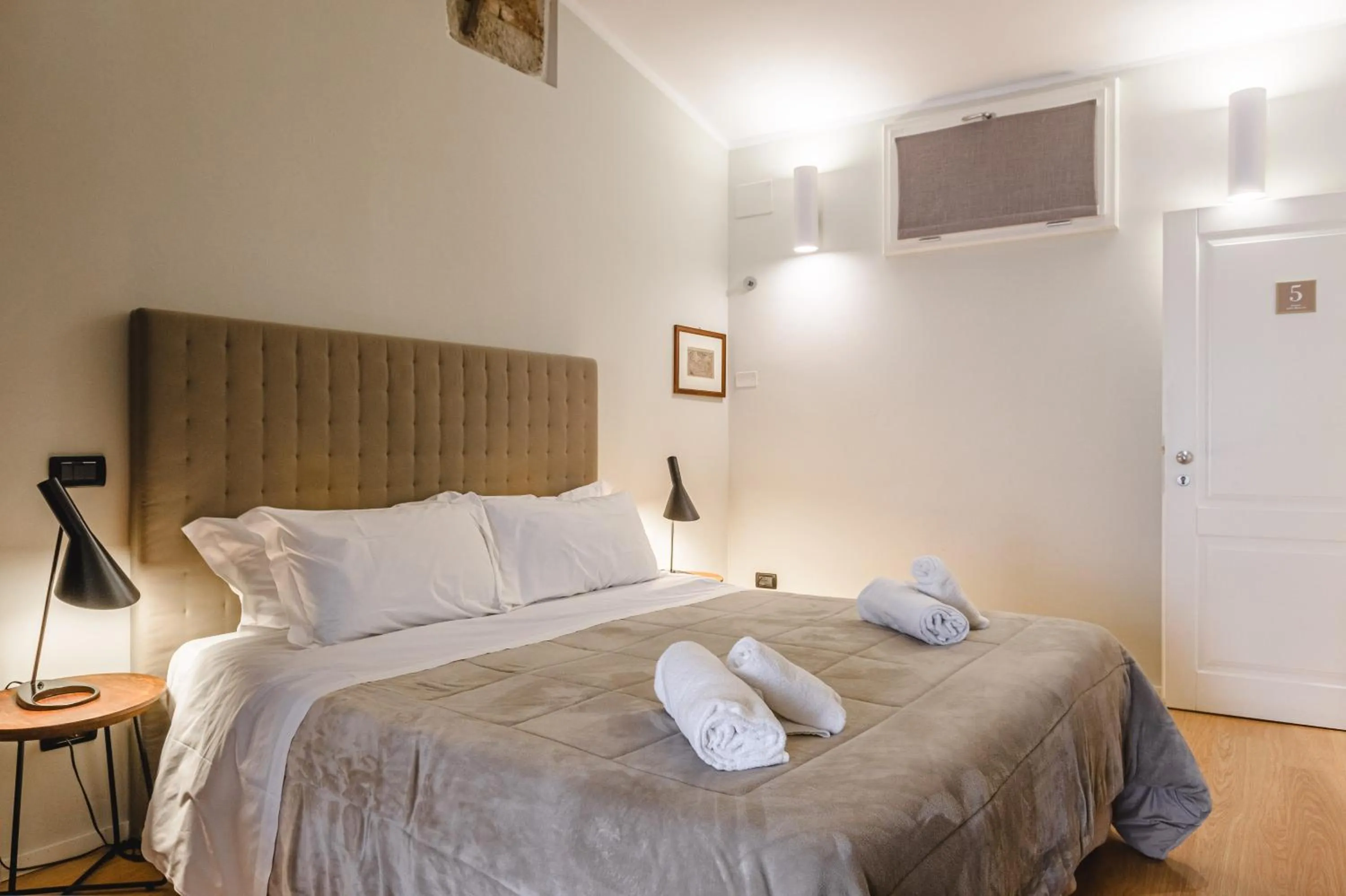 Photo of the whole room, Bed in Il Battistero Siena Residenza d'Epoca