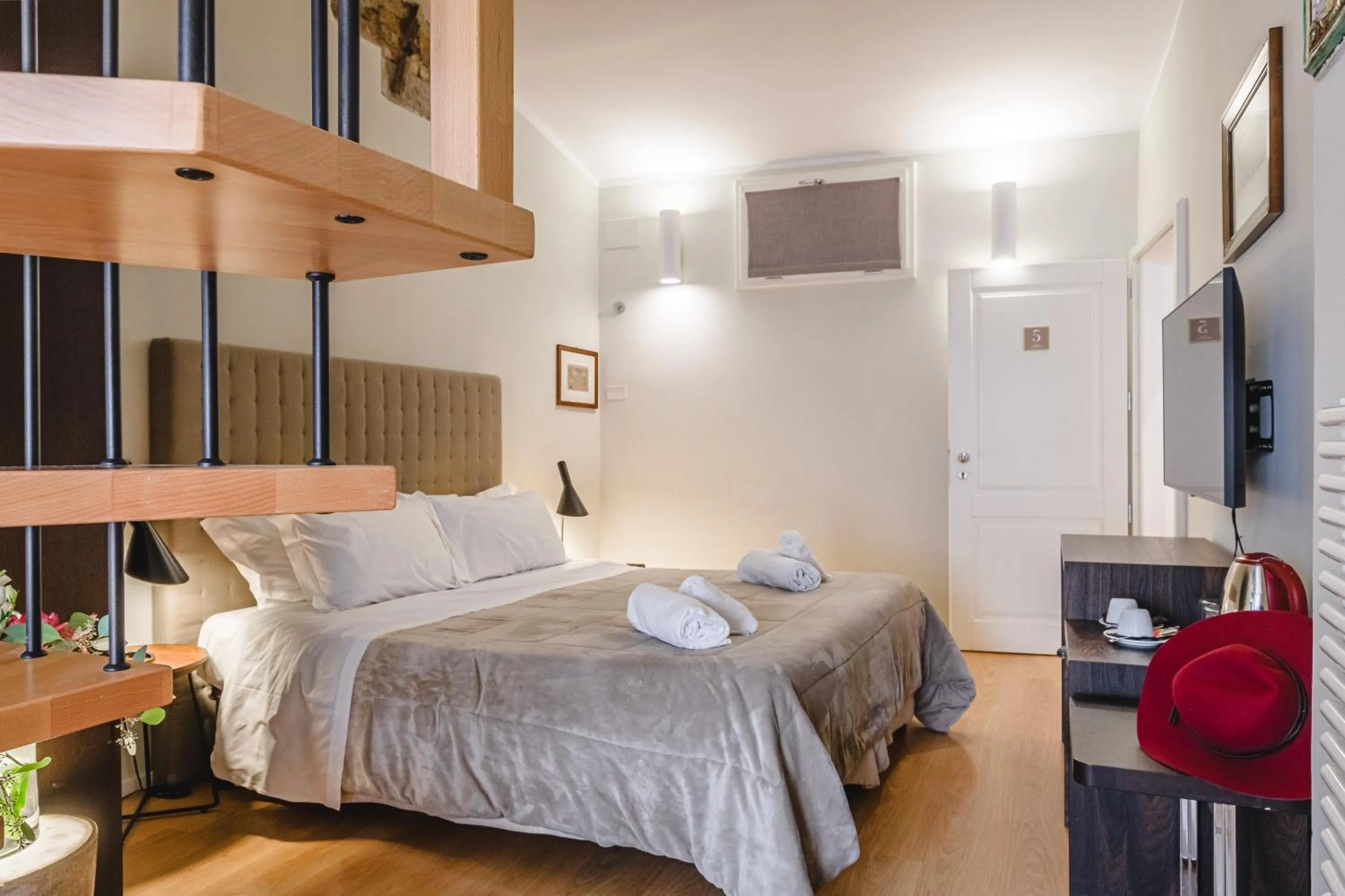 Photo of the whole room, Bed in Il Battistero Siena Residenza d'Epoca