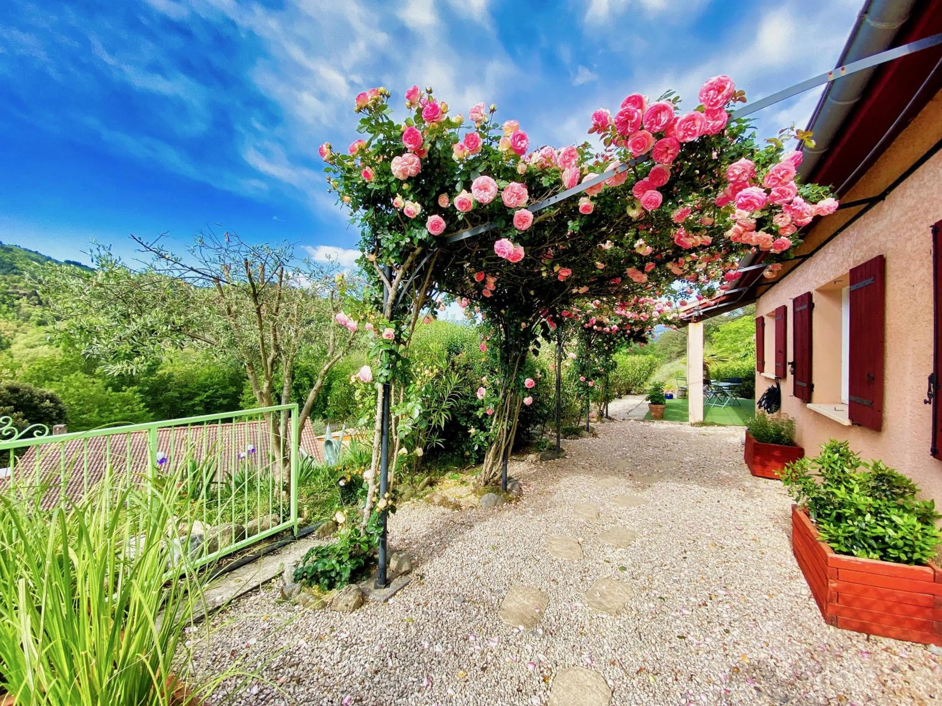 Spring, Garden in DOUCE QUIETUDE