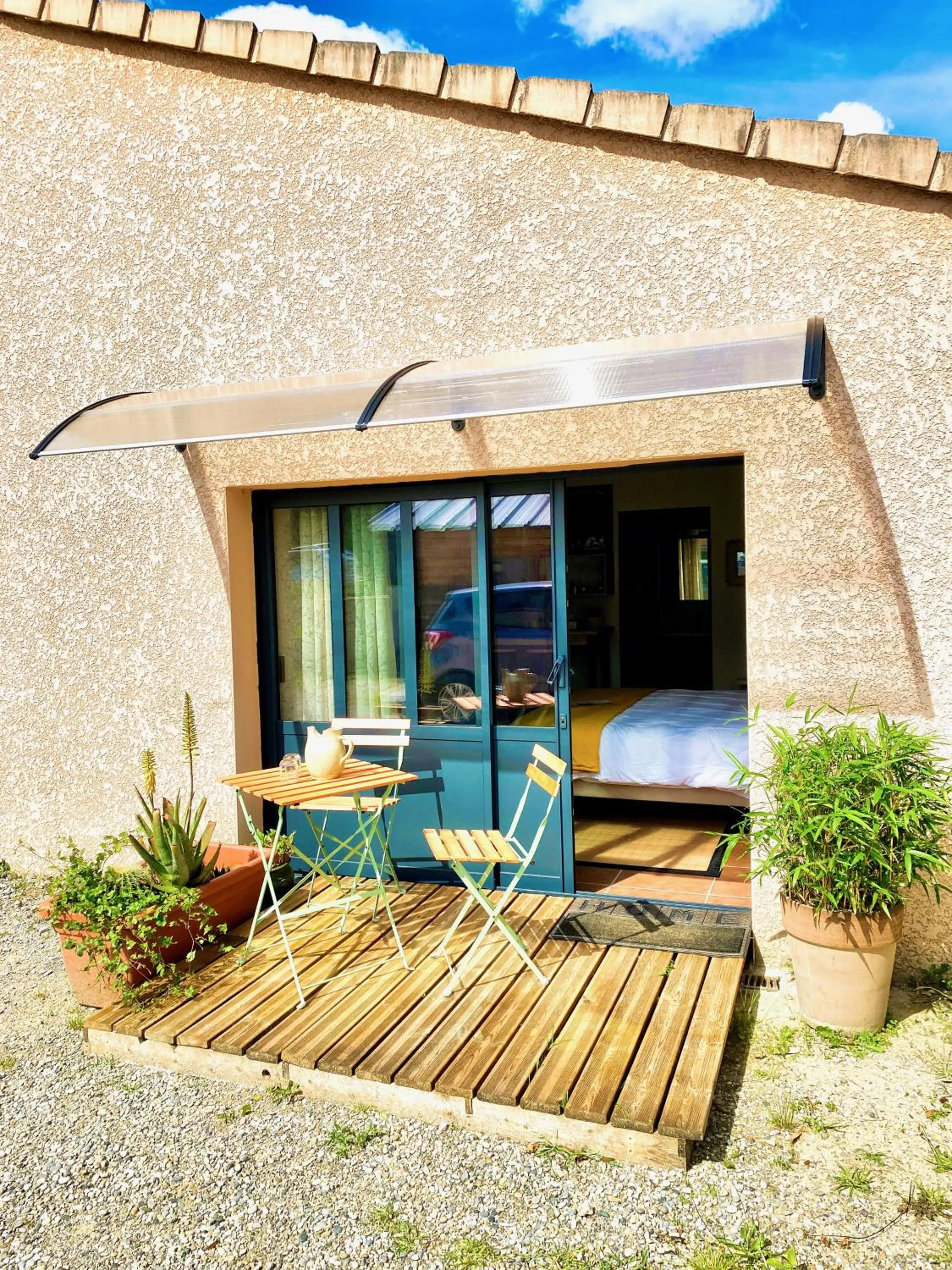 Patio in DOUCE QUIETUDE