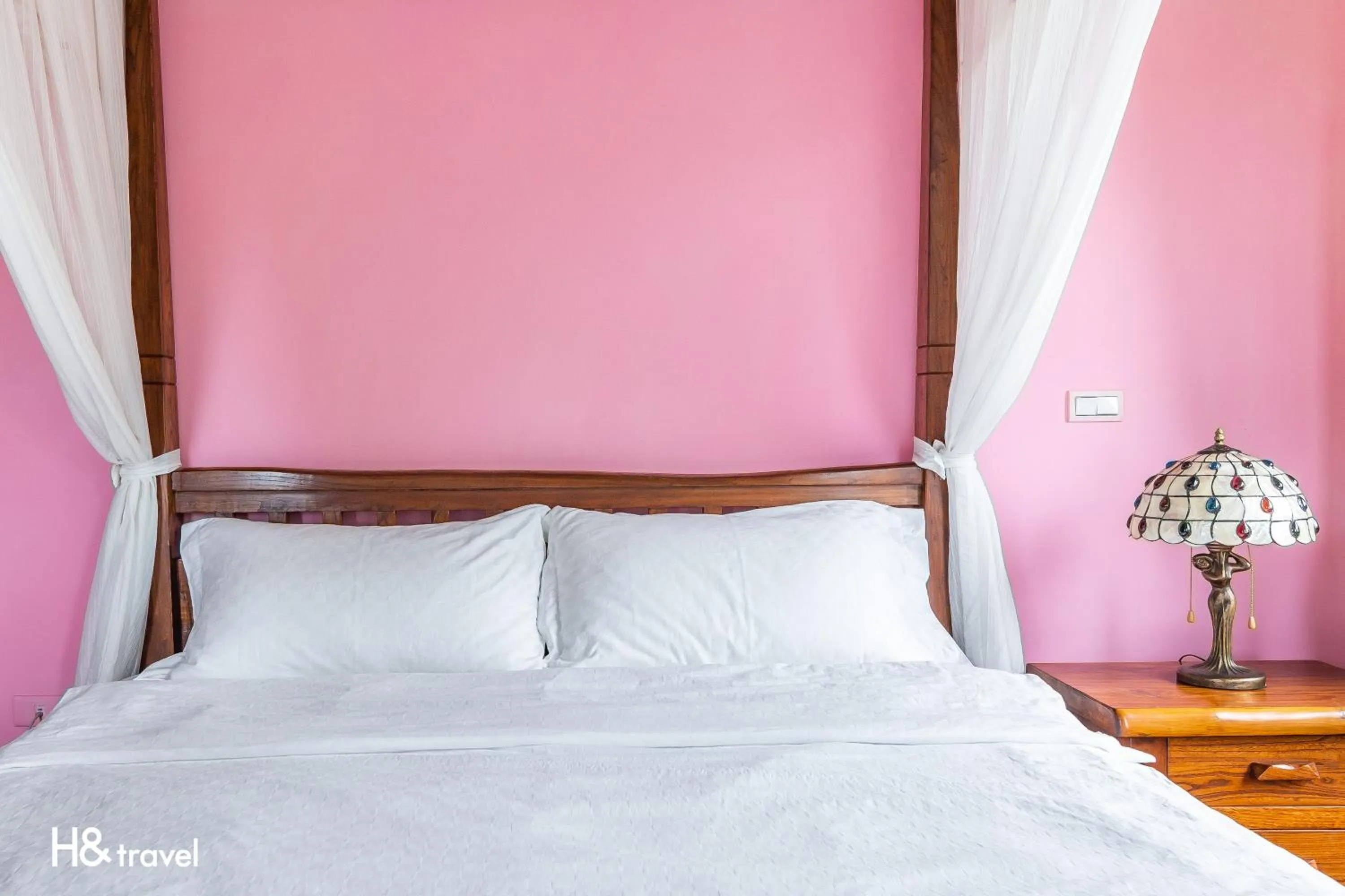 Decorative detail, Bed in Qian B&B