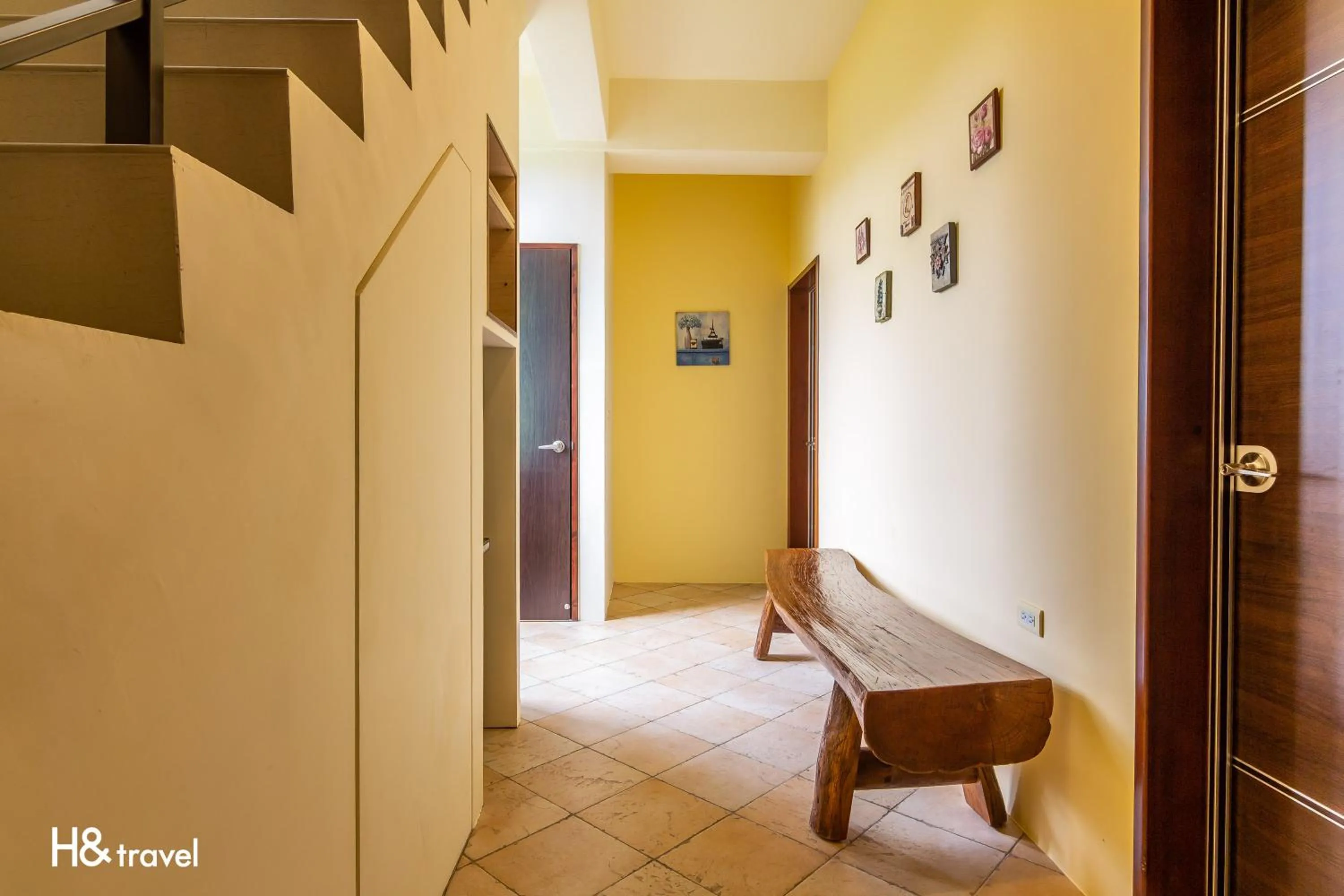 Decorative detail in Qian B&B