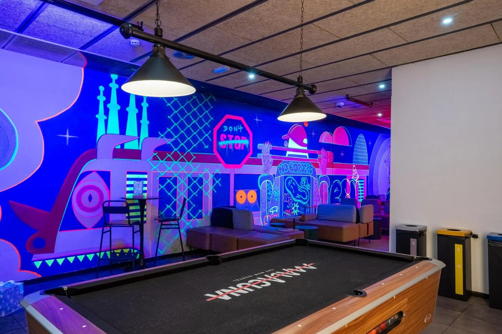 Billiard in Ideal Youth Hostel