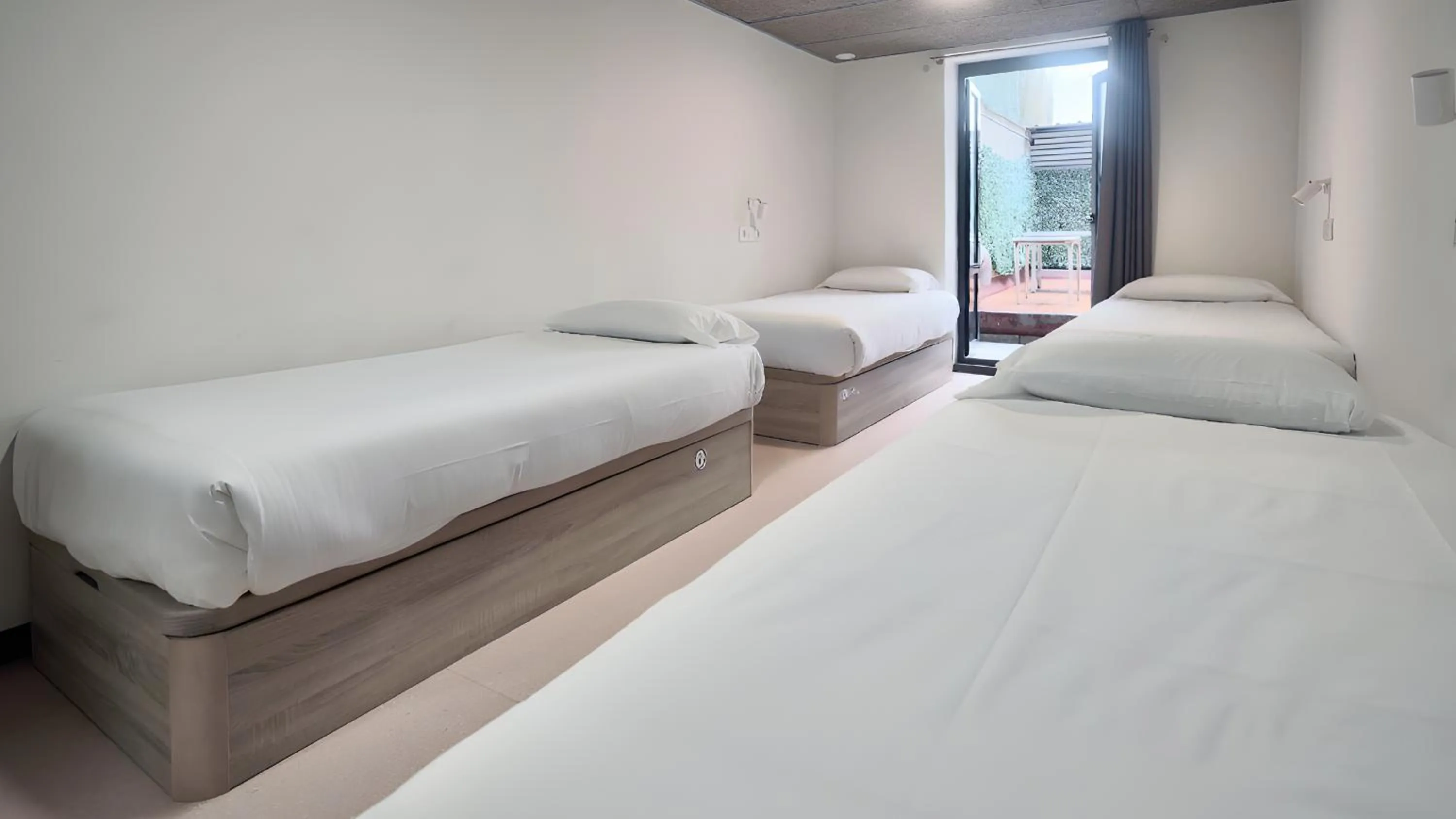 Bed in Ideal Youth Hostel