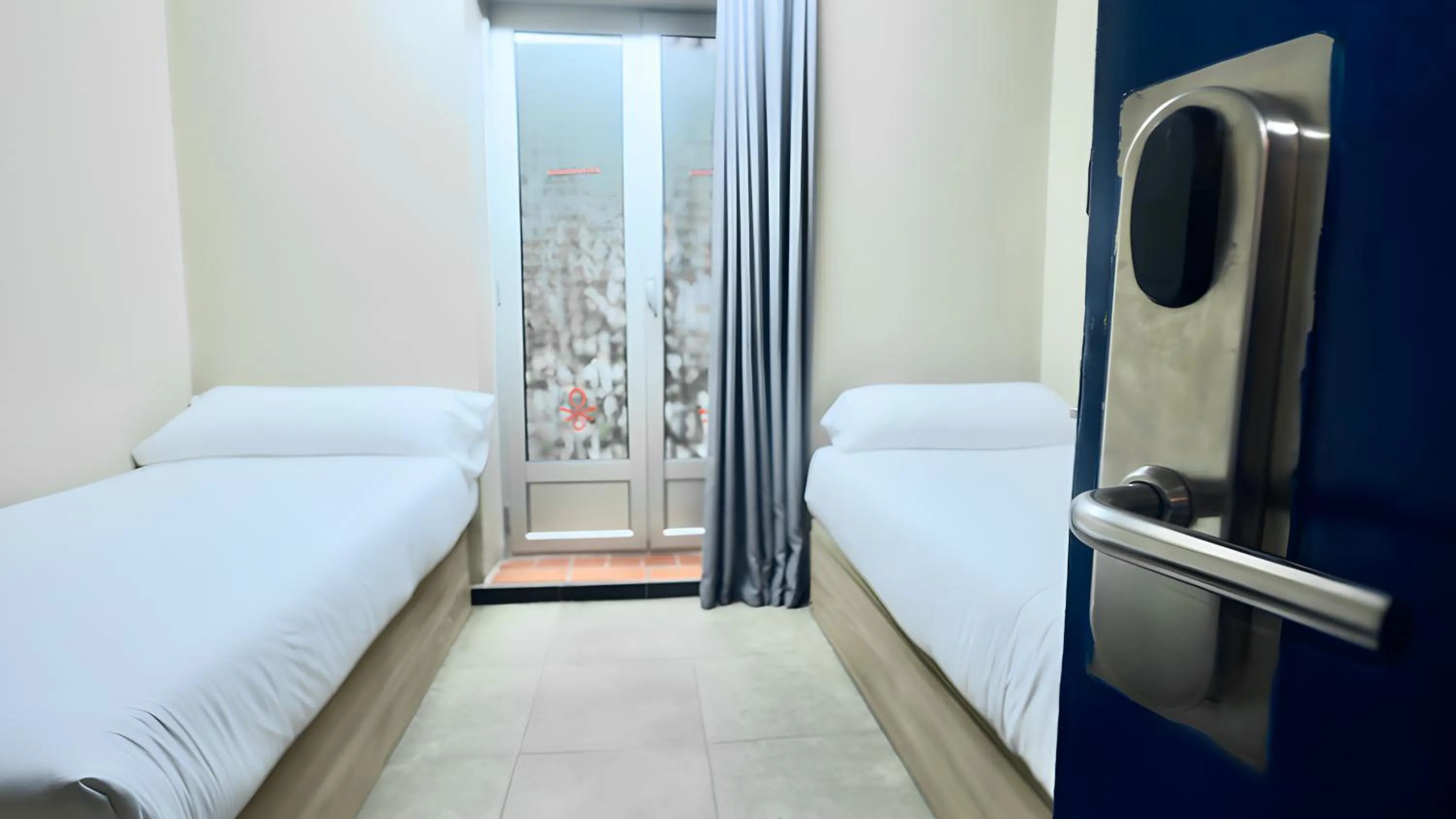 Bed in Ideal Youth Hostel