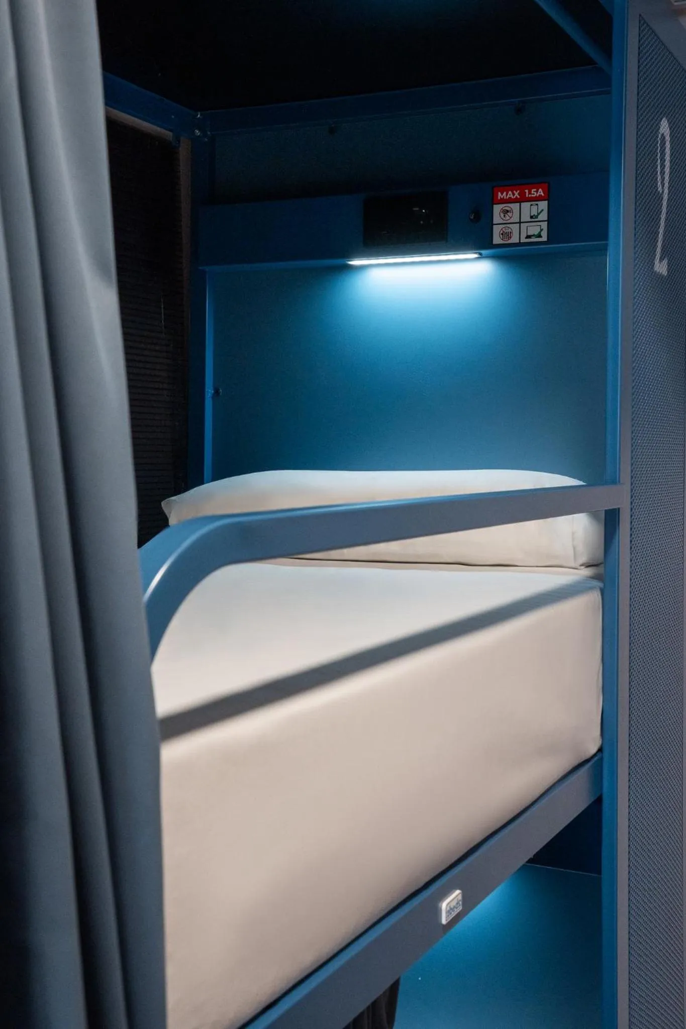 Bed in Ideal Youth Hostel