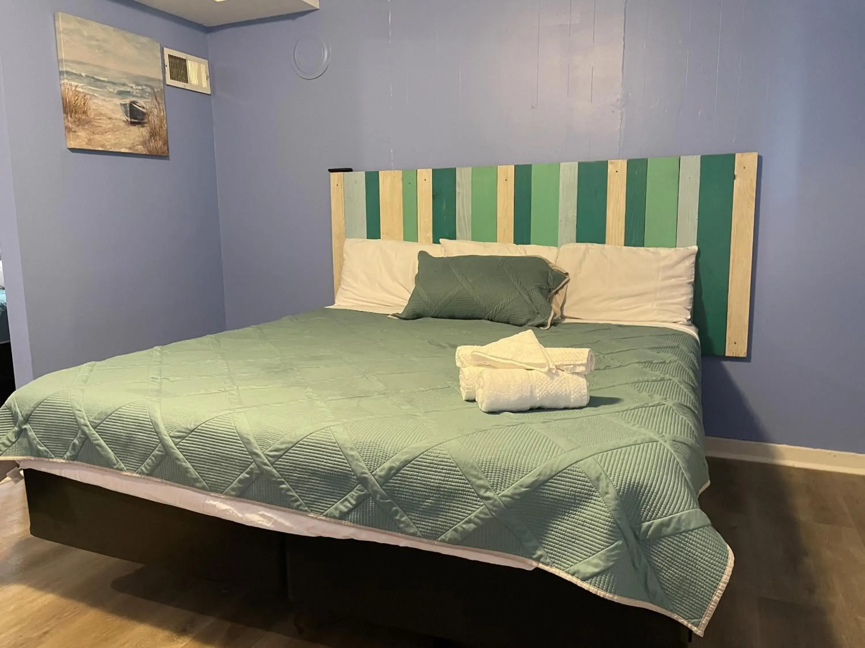 Double Room with Lake View - single occupancy in Randolph Hotel Double Room with Lake View - single occupancy in Randolph Hotel