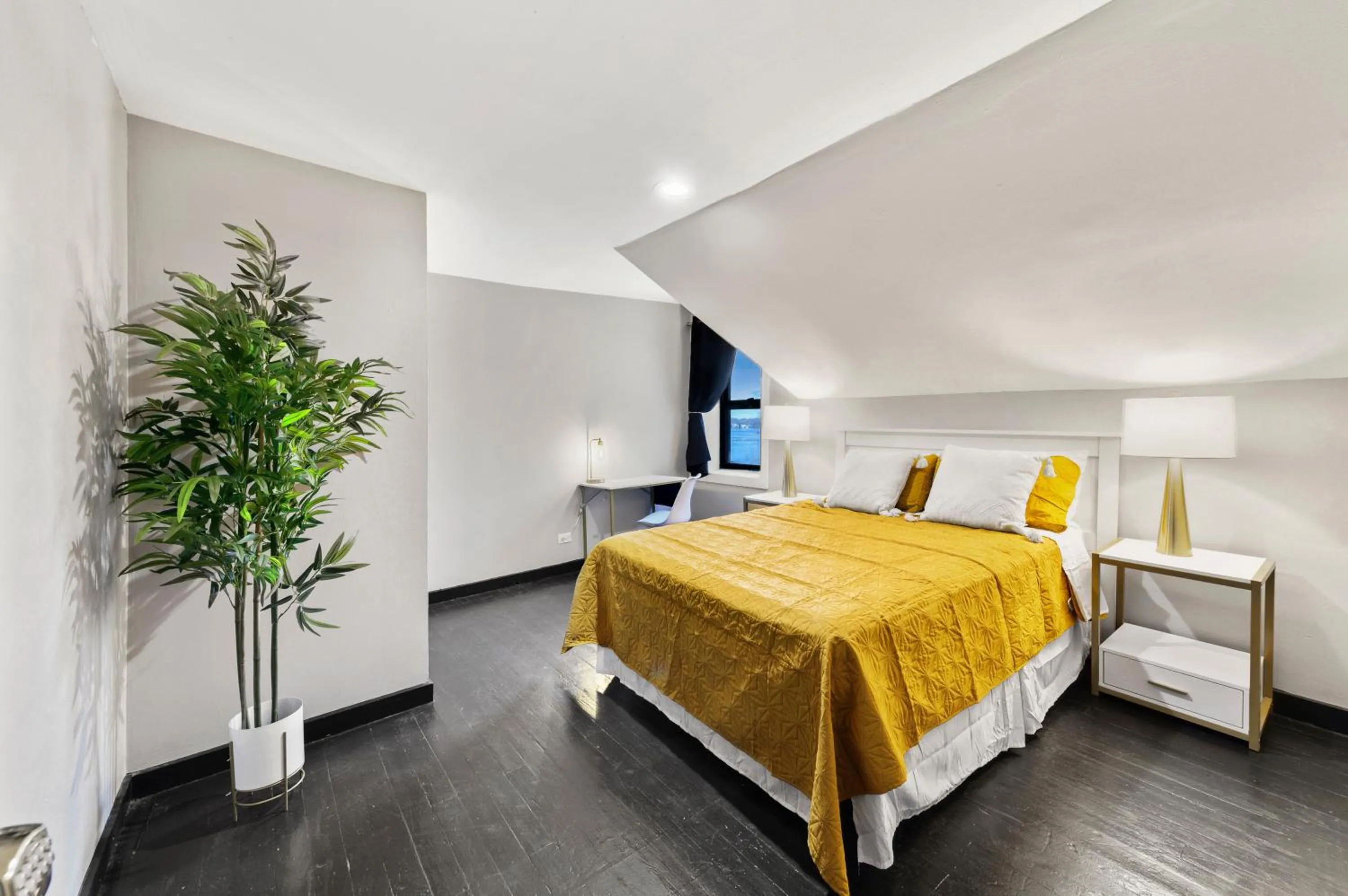 Bed in Randolph Hotel