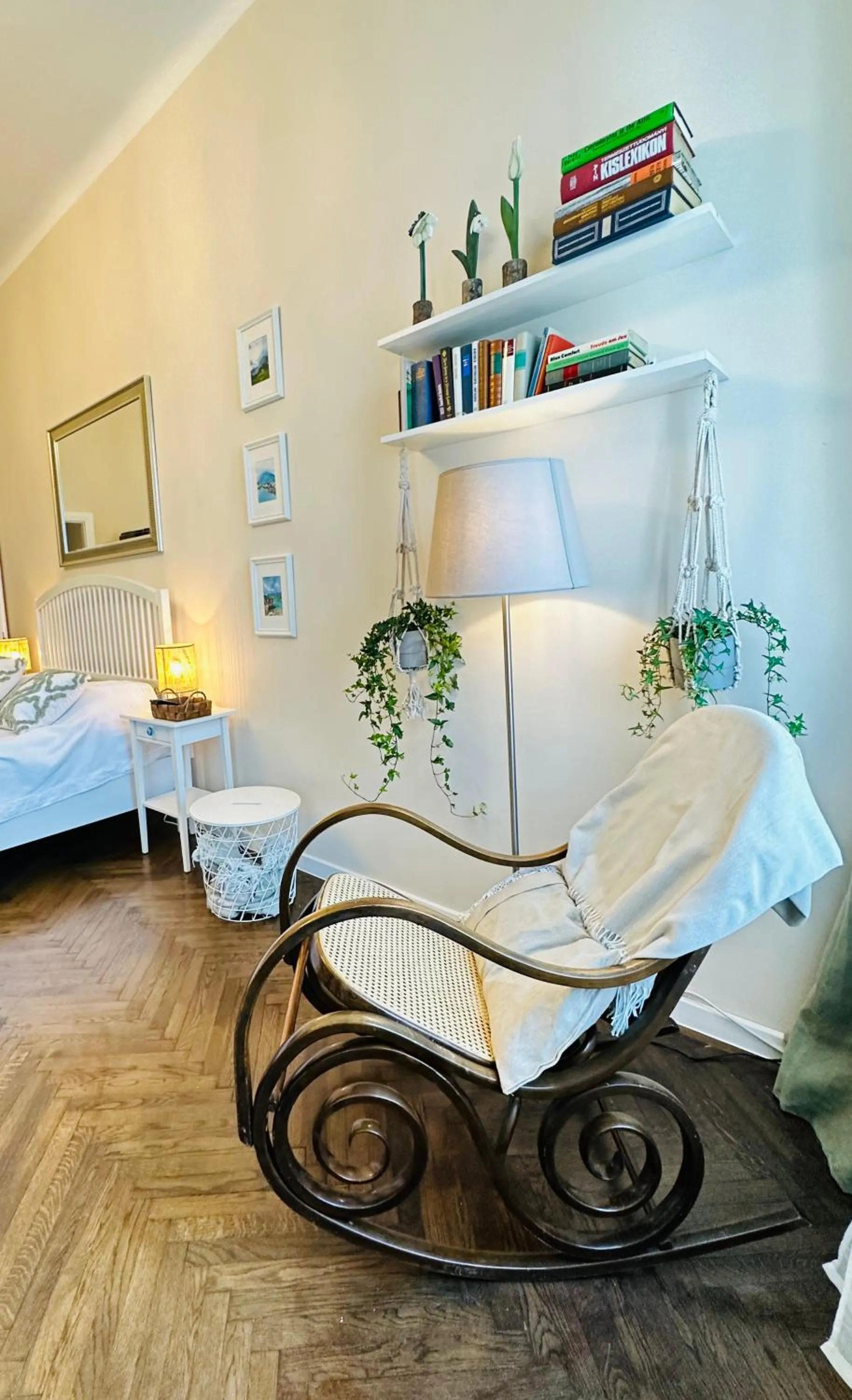 Bedroom, Bed in The Spot with Green Chair - cozy space near Danube