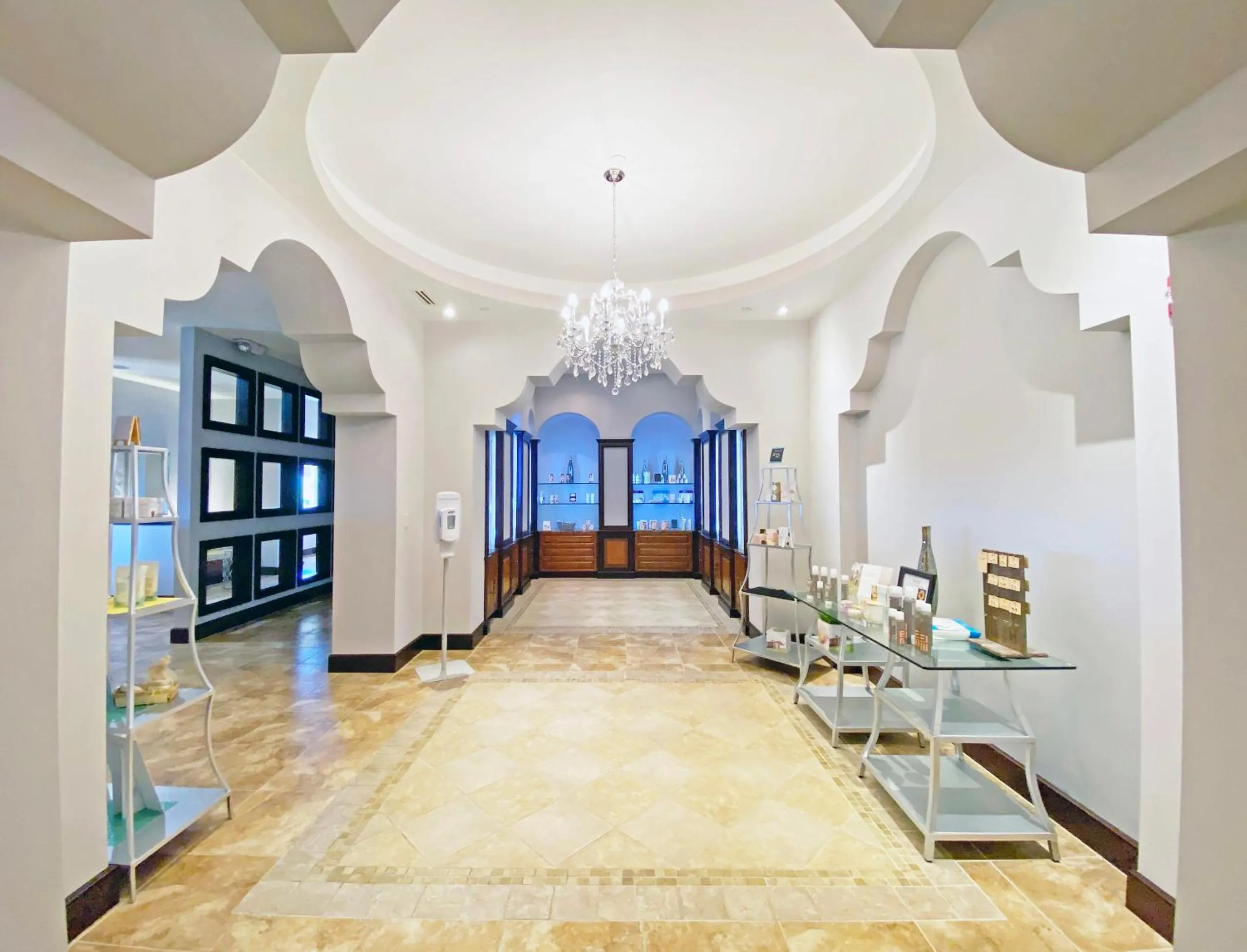 Spa and wellness centre/facilities in 2BR Resort Suite - Fountain View Private Balcony