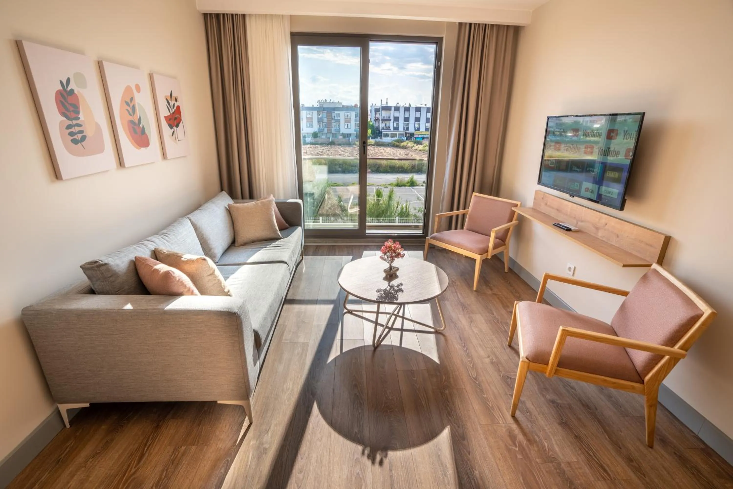 Living room in LARA MARİNE HOMES