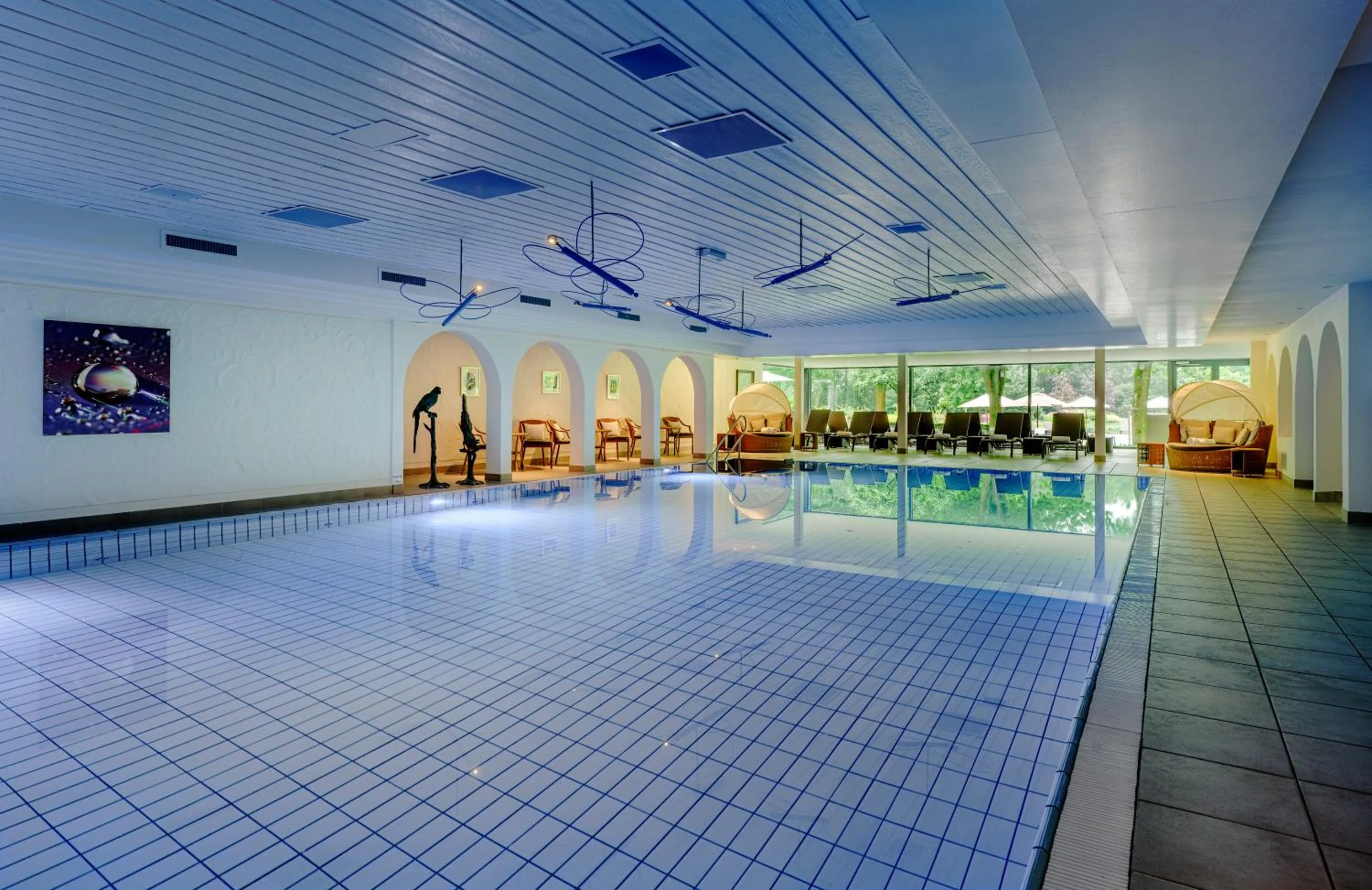Swimming pool in Fletcher Parkhotel De Wiemsel