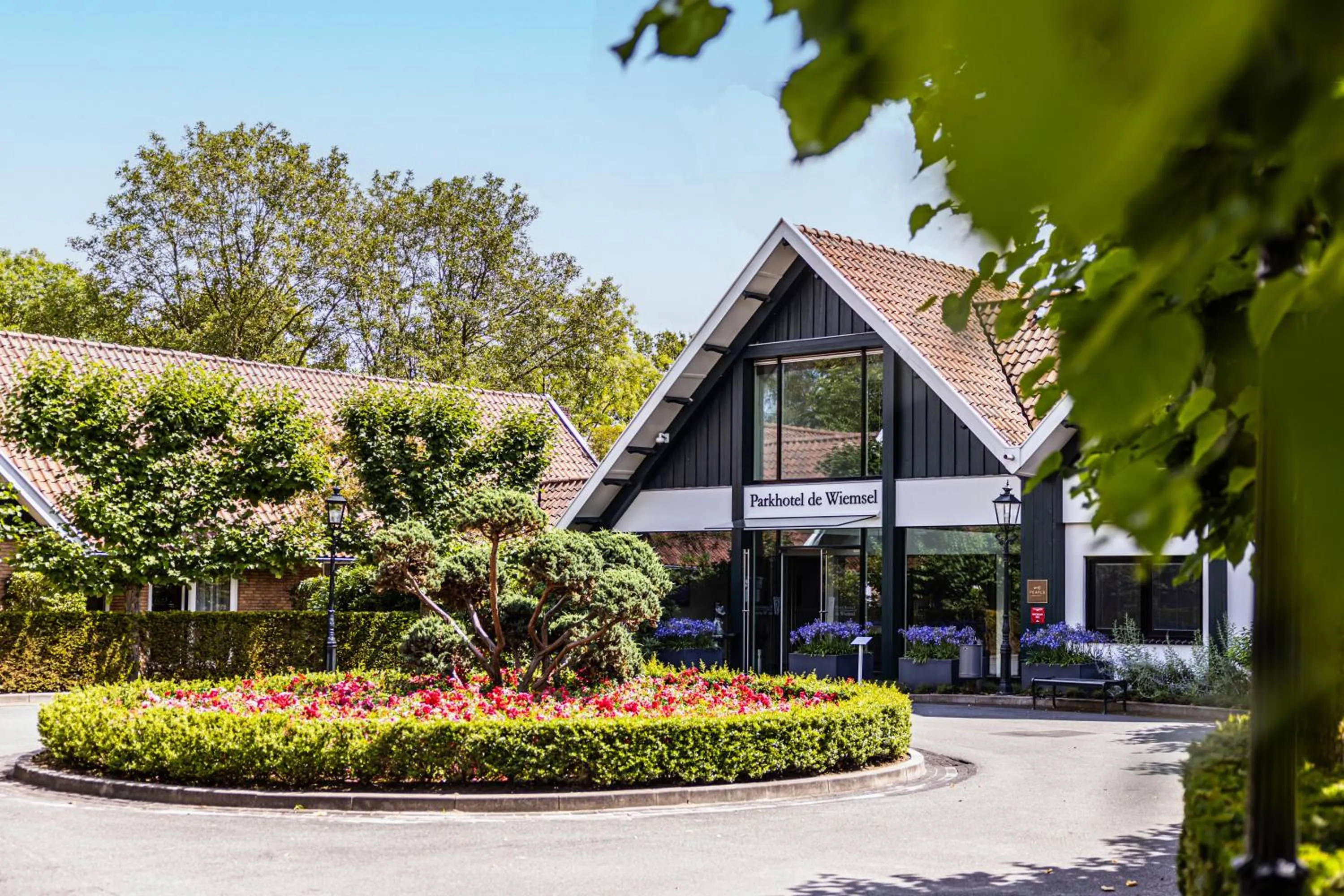 Property building in Fletcher Parkhotel De Wiemsel