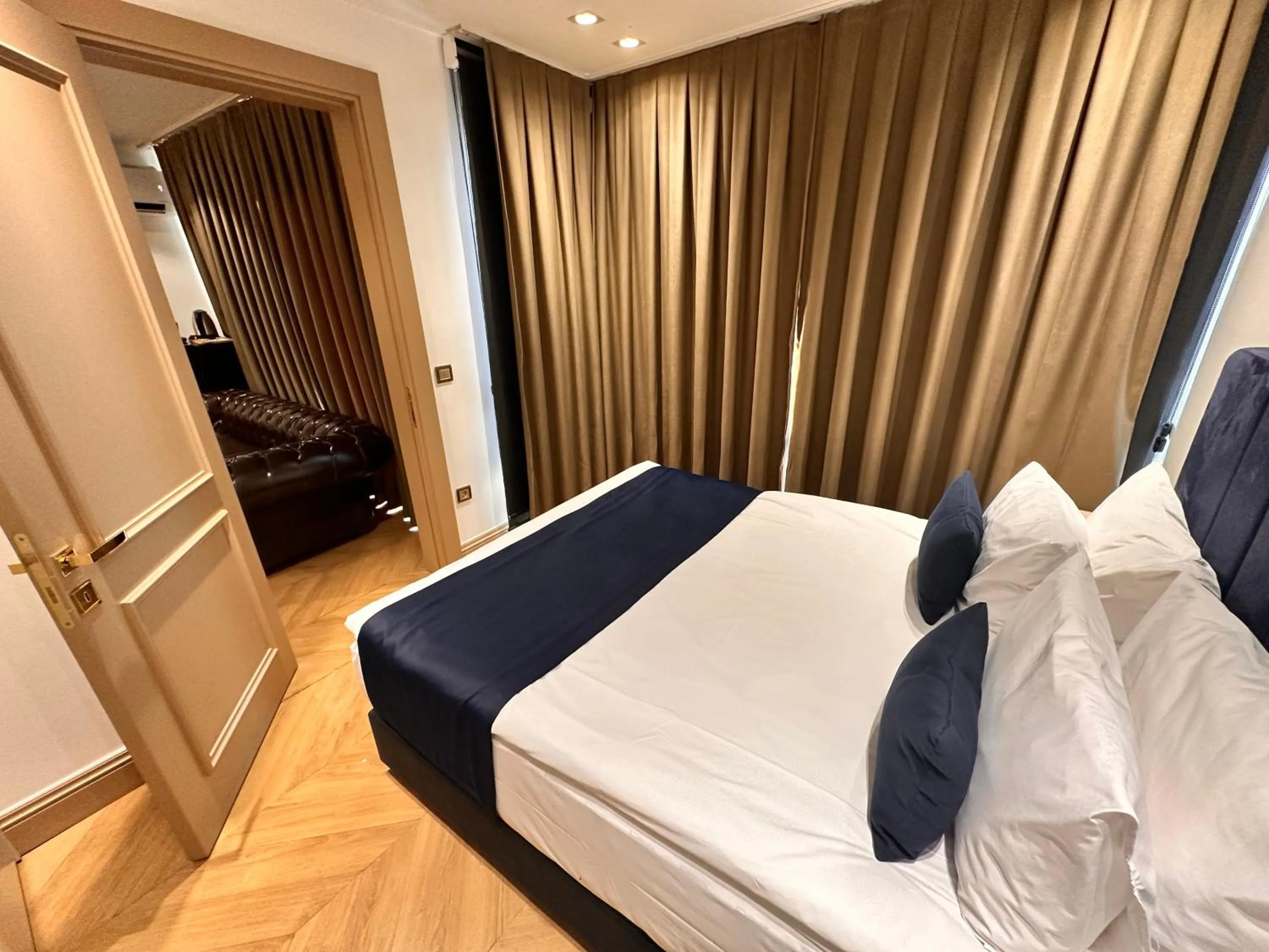 Bed in Taksim Bosphorus Hotel