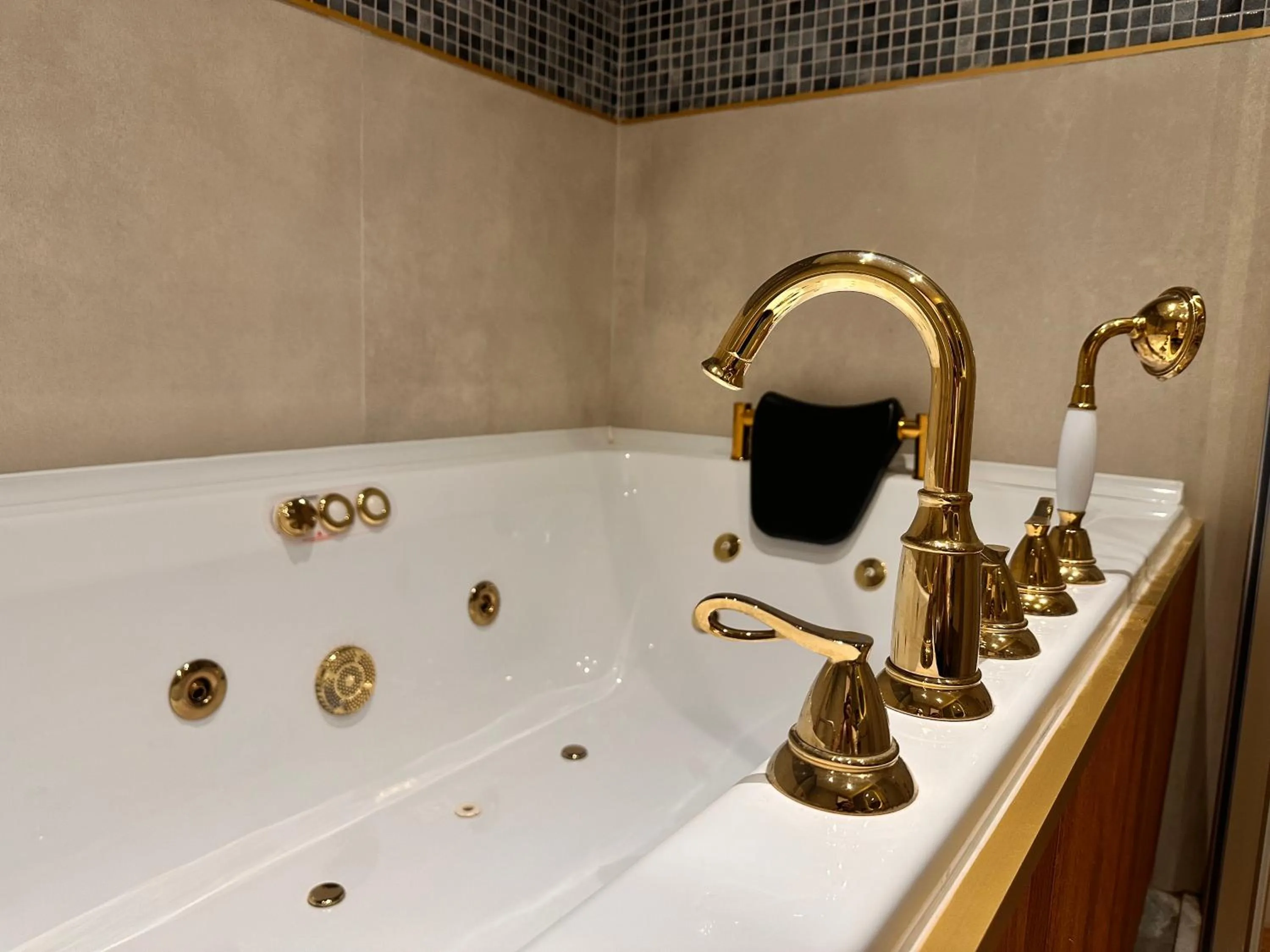 Bath in Taksim Bosphorus Hotel