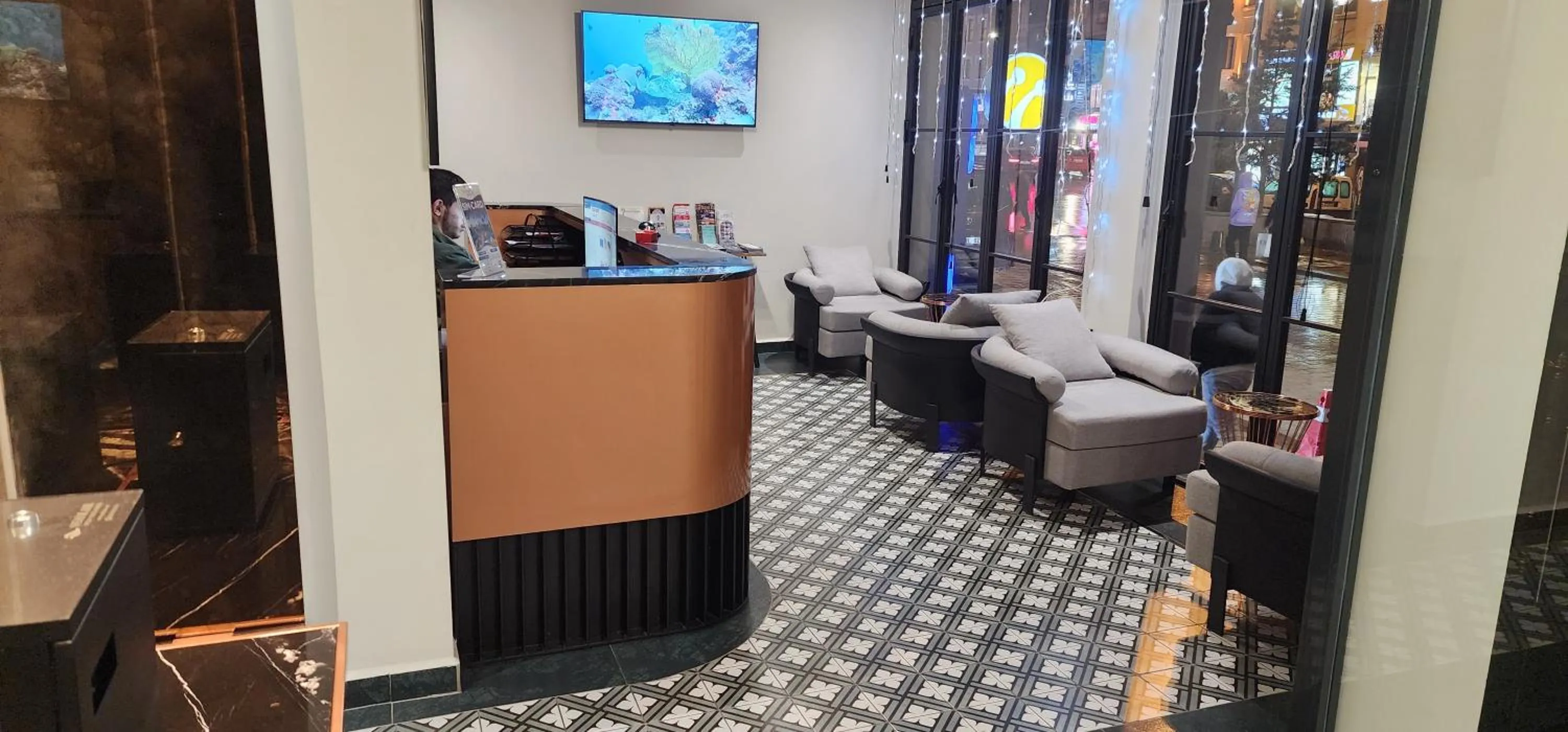 Lobby or reception in Taksim Bosphorus Hotel