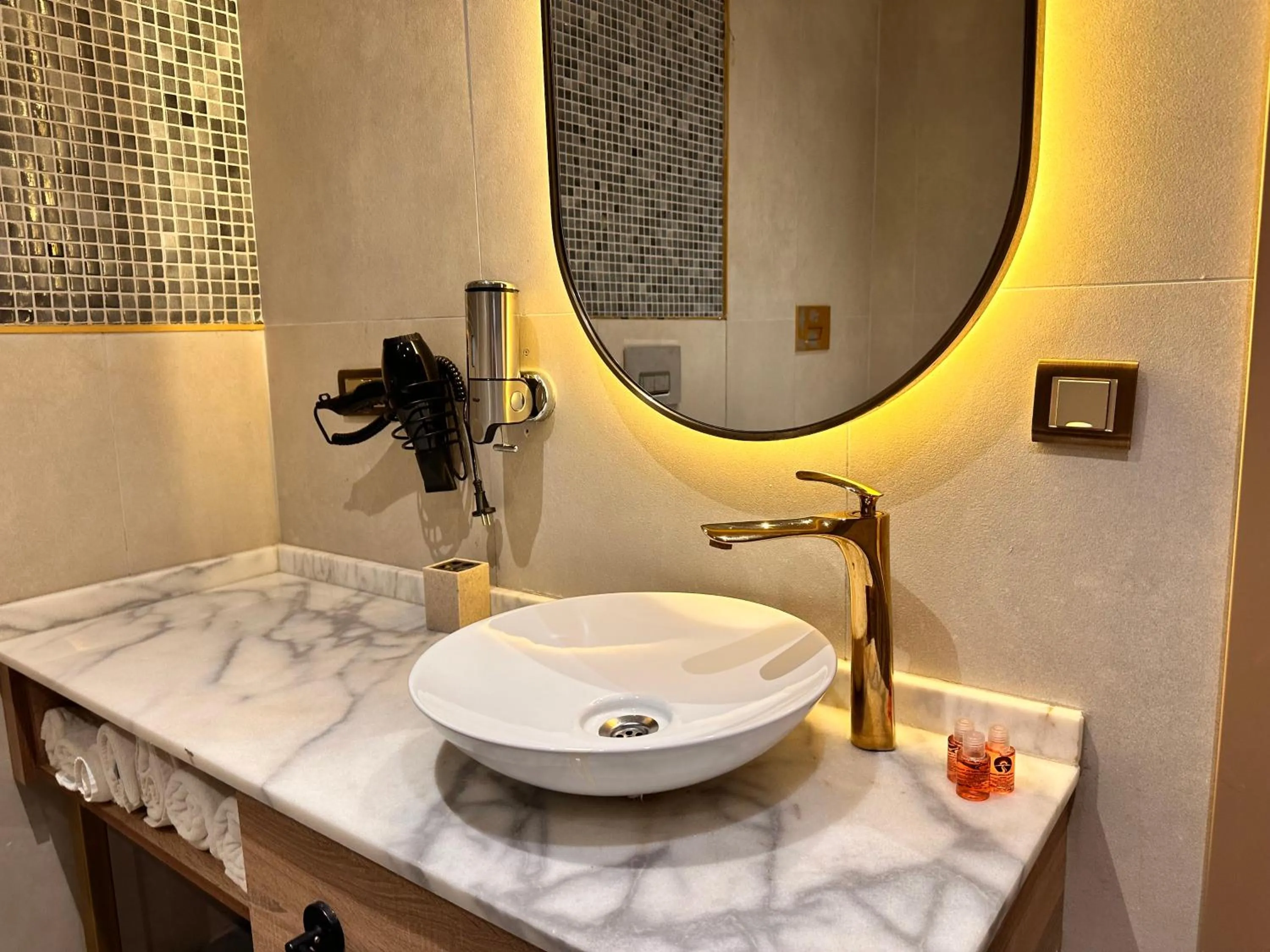 Bathroom in Taksim Bosphorus Hotel