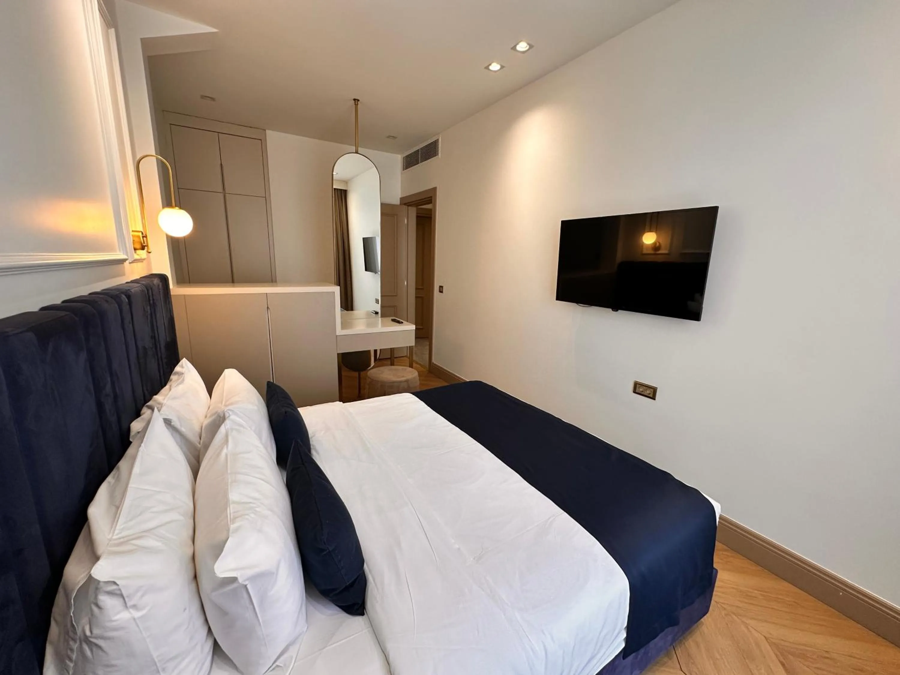 Bed in Taksim Bosphorus Hotel