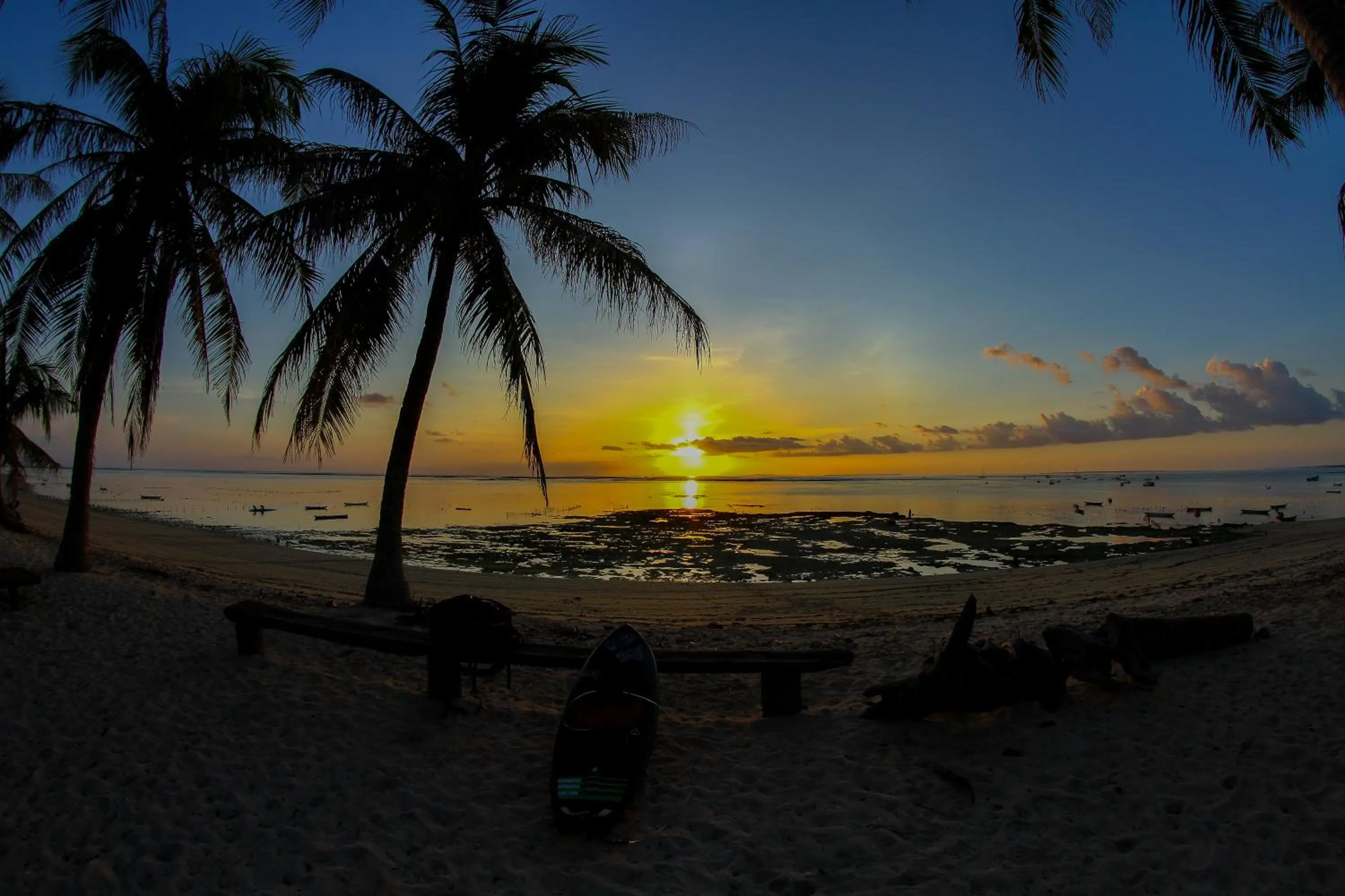 Beach in Balong Balong Surf Bungalows & Restaurant