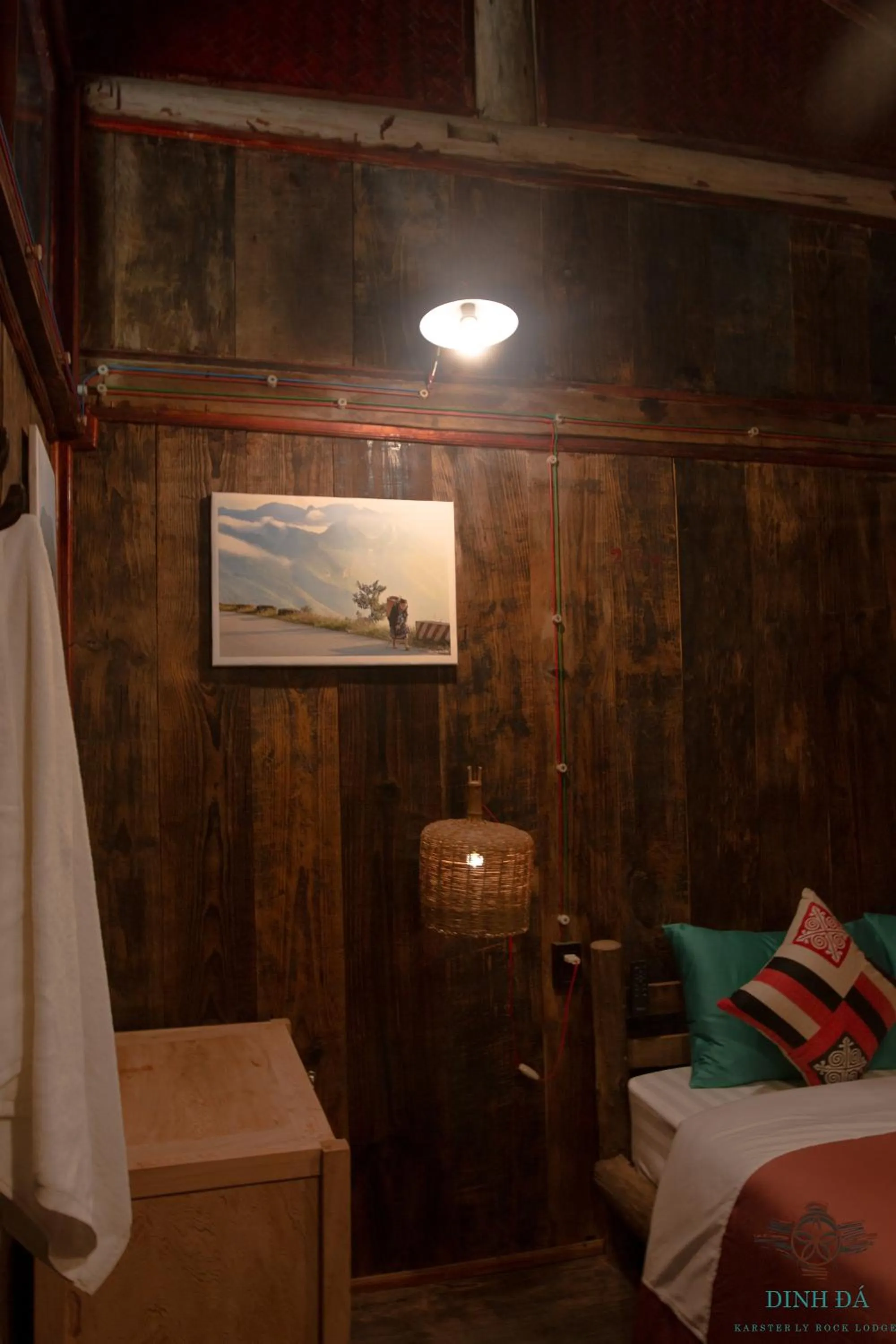 towels, Bed in Dinh Đá H'Mông - Karsterly Rock Lodge