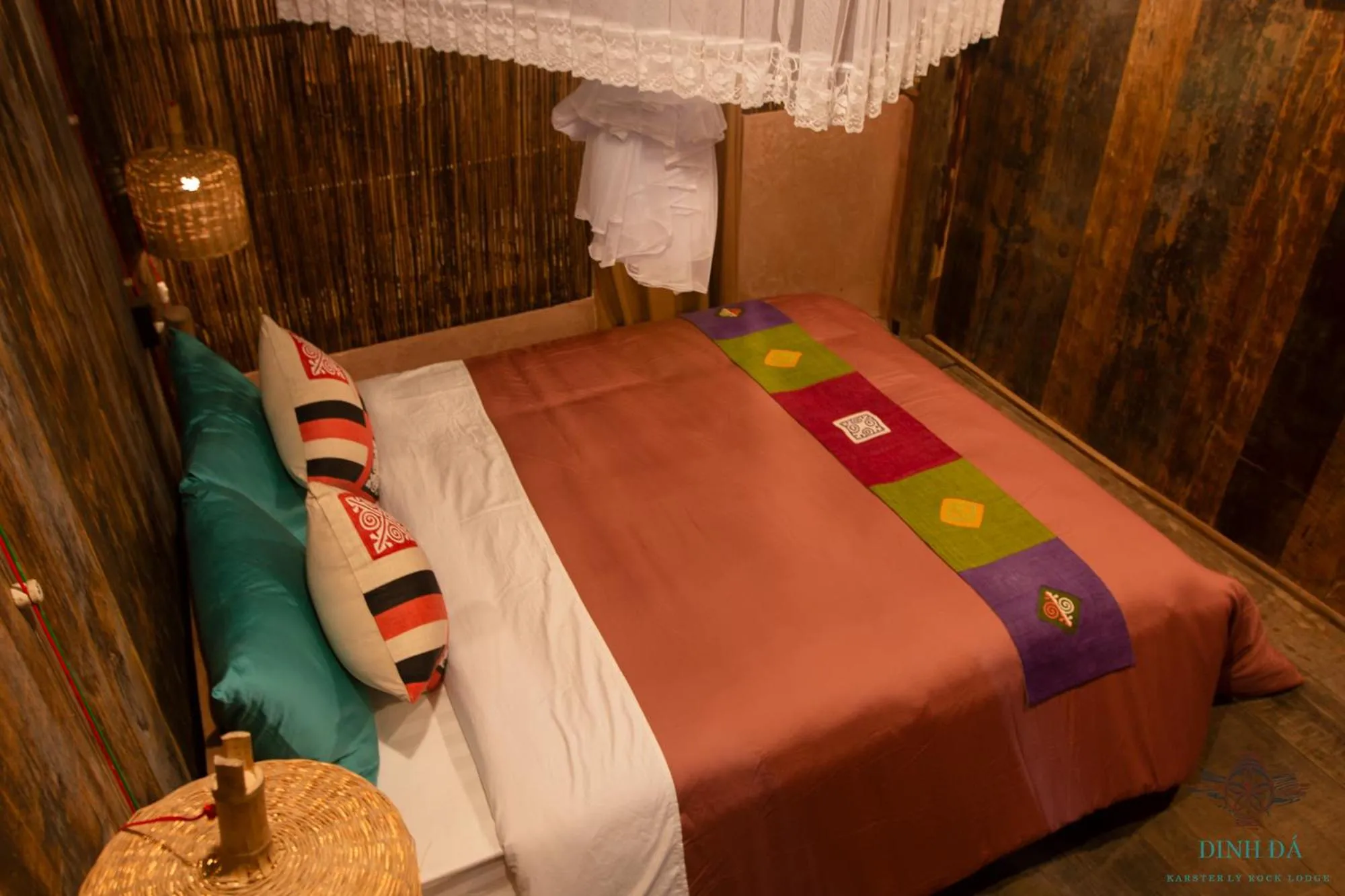 Bed in Dinh Đá H'Mông - Karsterly Rock Lodge