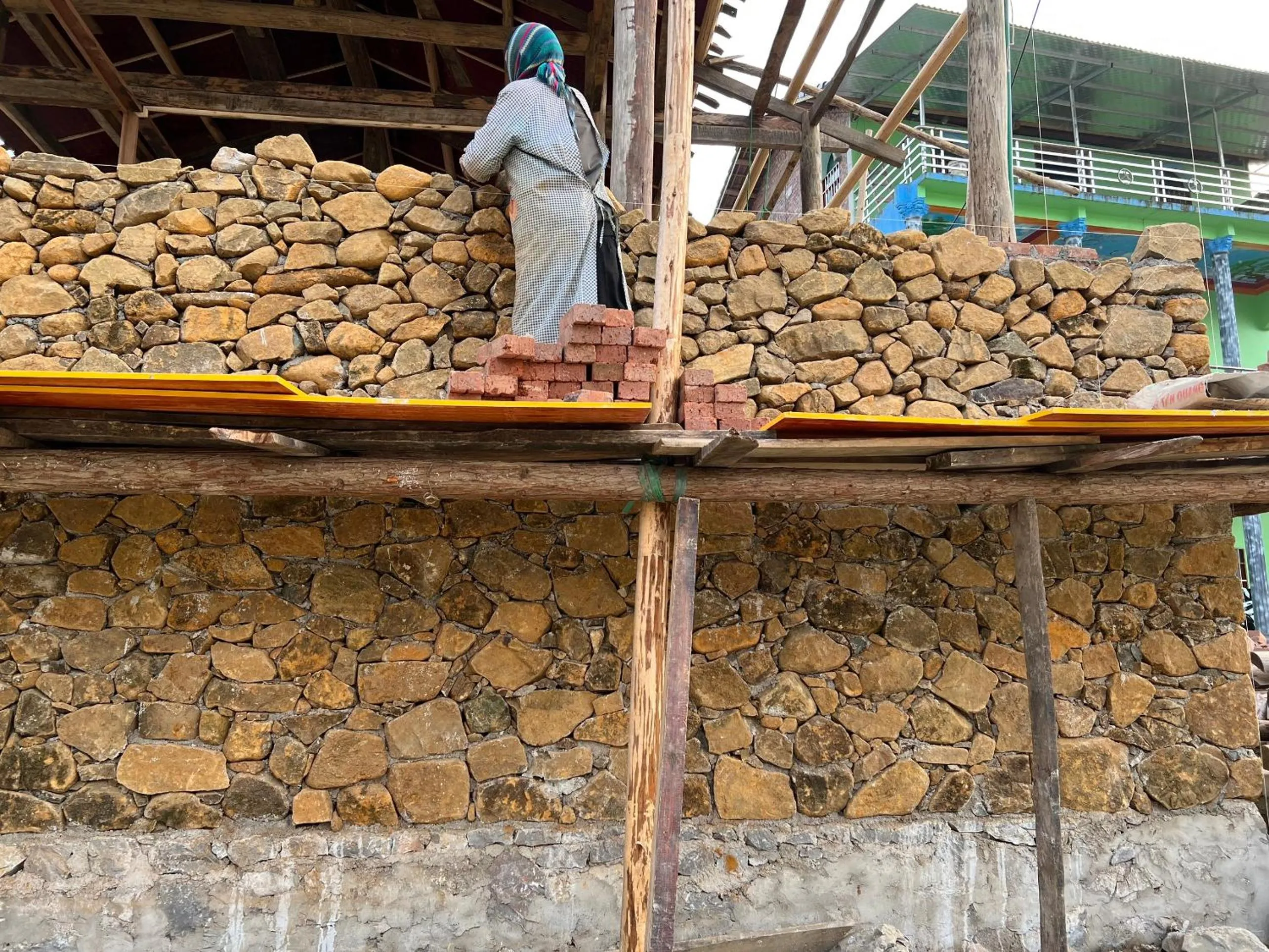 Day in Dinh Đá H'Mông - Karsterly Rock Lodge