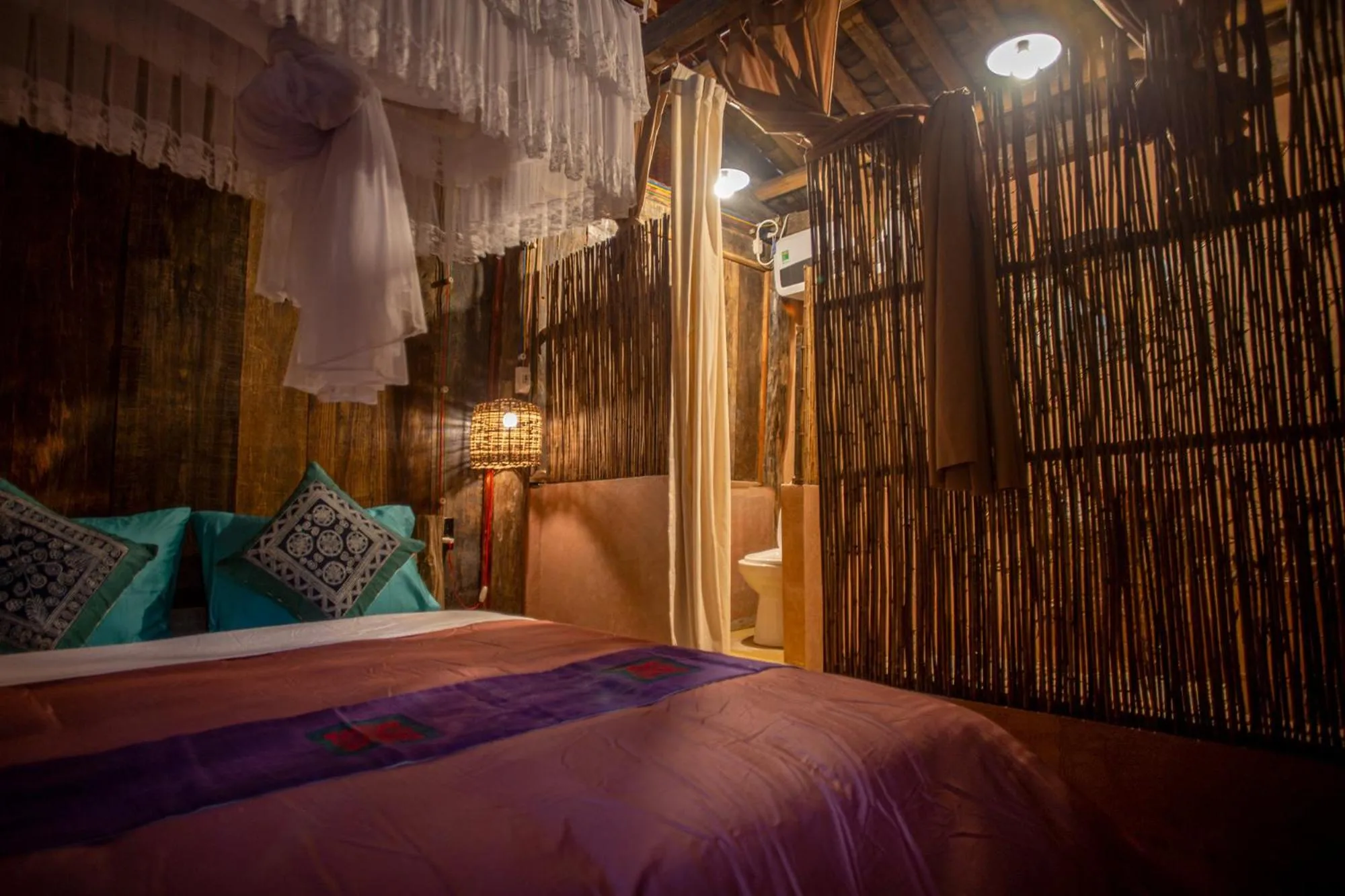 Bed in Dinh Đá H'Mông - Karsterly Rock Lodge