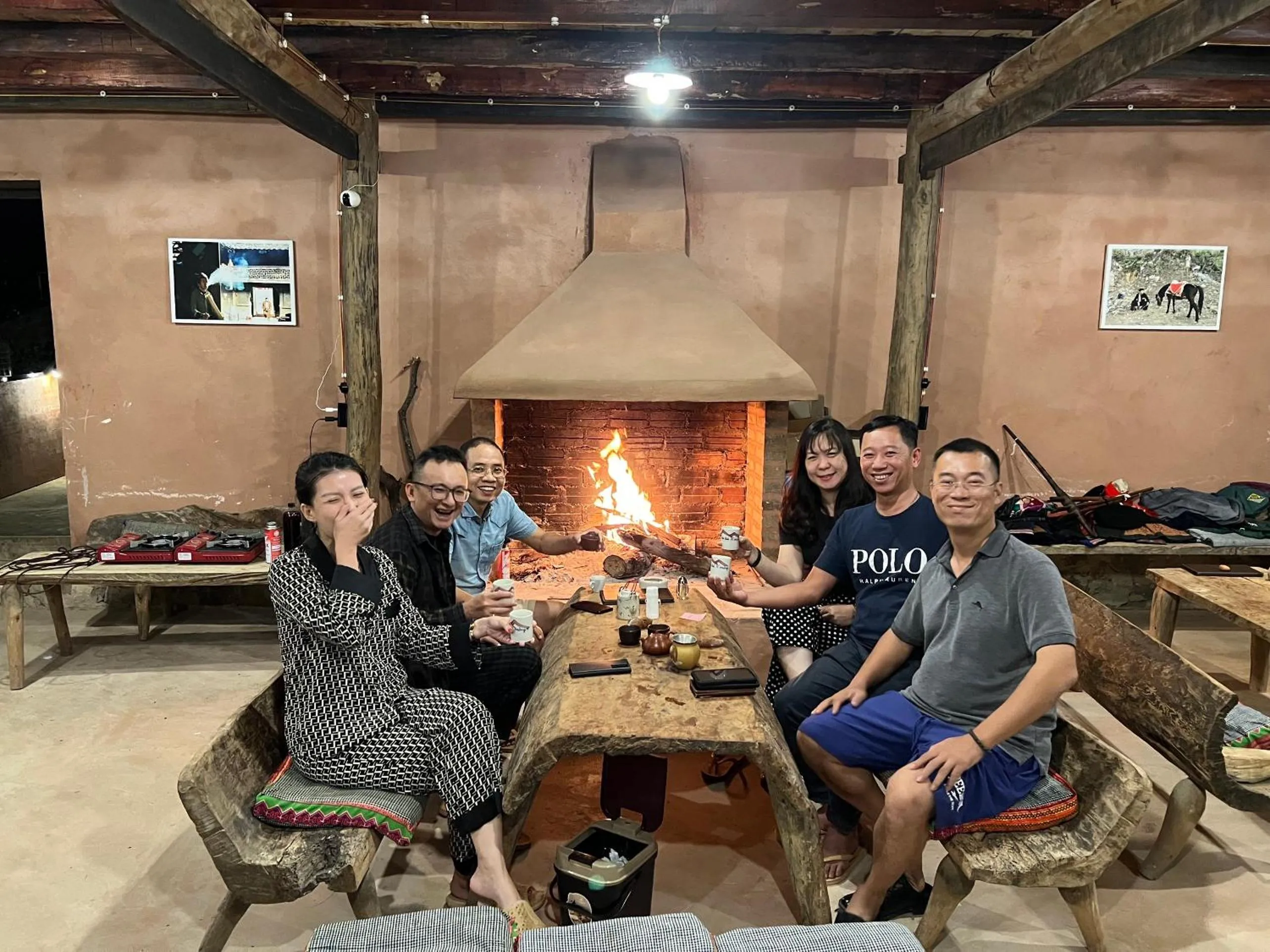 People in Dinh Đá H'Mông - Karsterly Rock Lodge