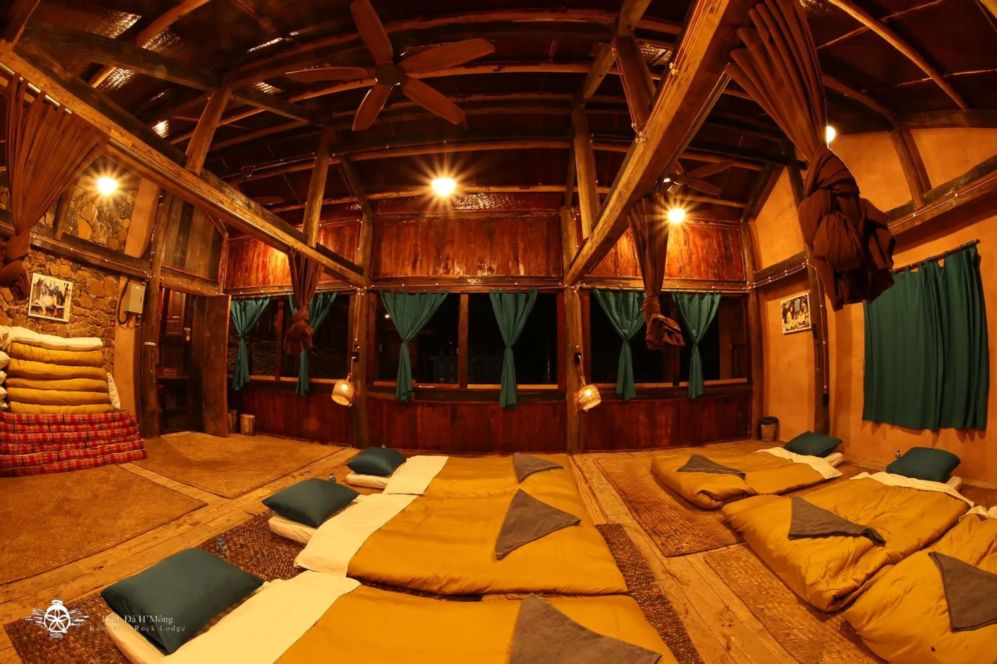 Bed in Dinh Đá H'Mông - Karsterly Rock Lodge
