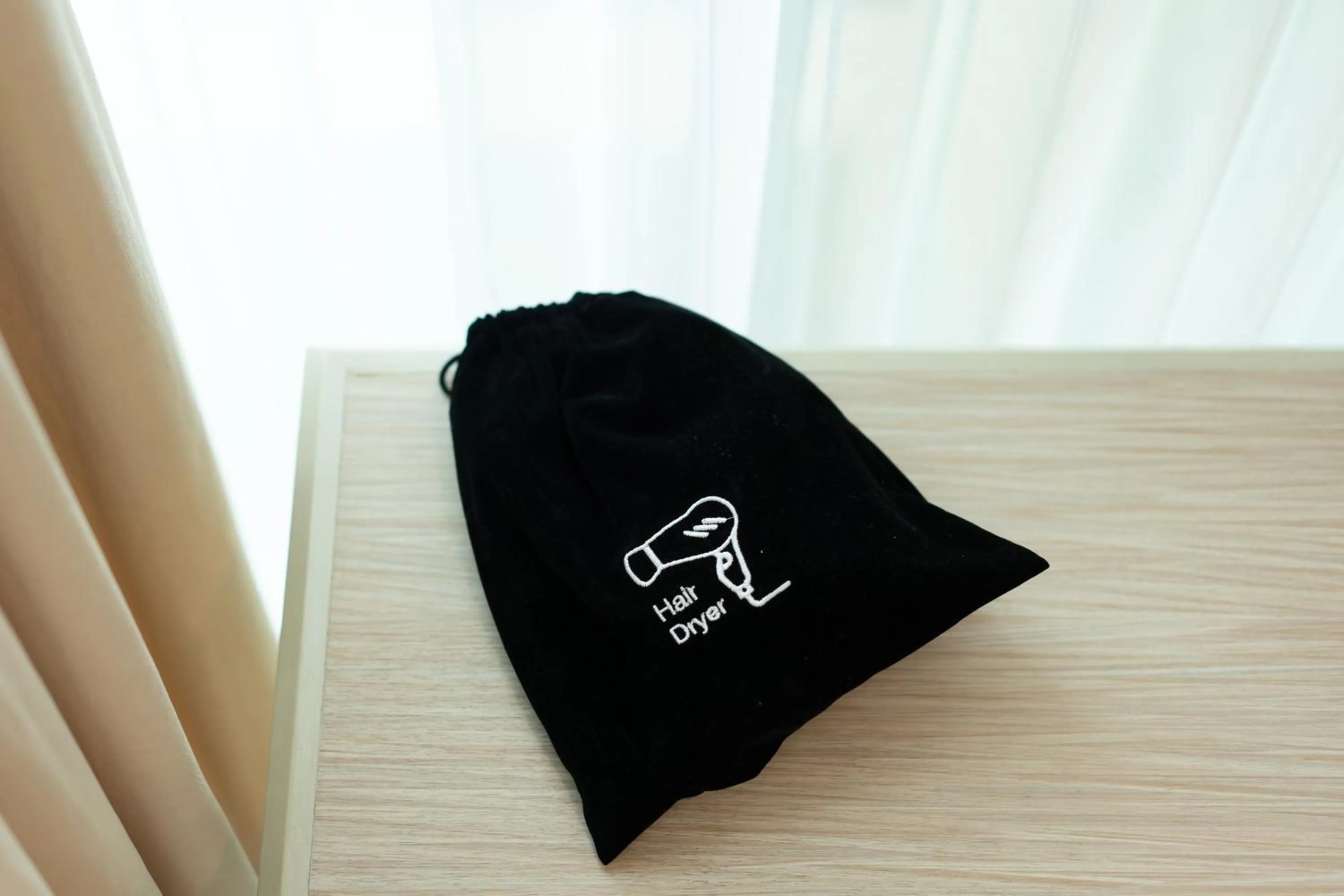 hair dryier in Shamrock Hotel Pattaya