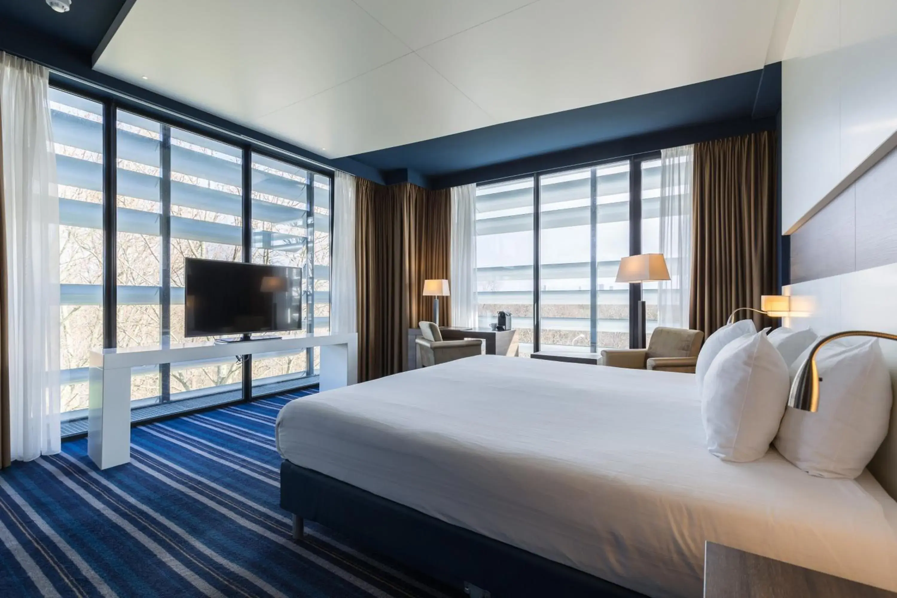 Deluxe Room 1 King Bed in Leonardo Royal Hotel Den Haag Promenade Deluxe Room 1 King Bed in Leonardo Royal Hotel Den Haag Promenade