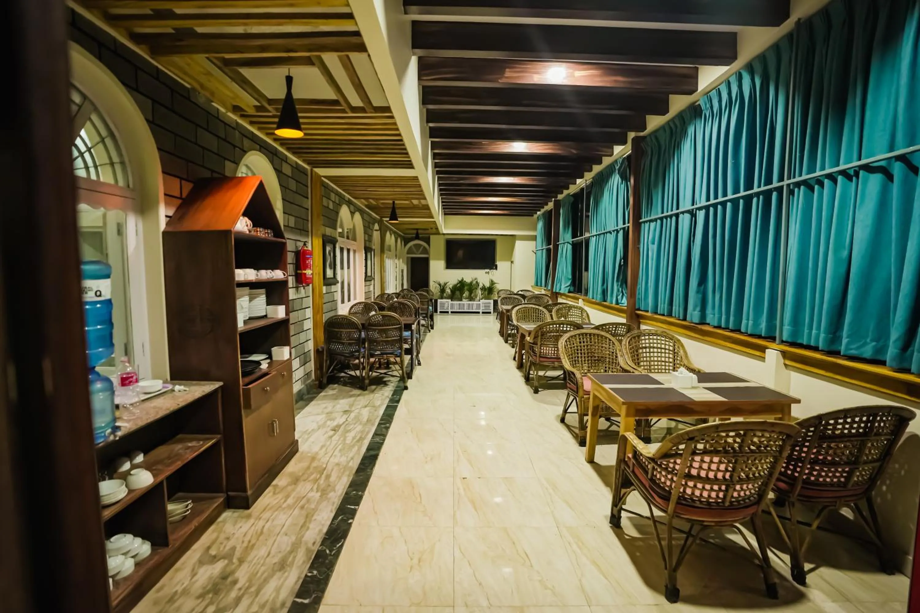 Restaurant/places to eat in Himalayan Guest House