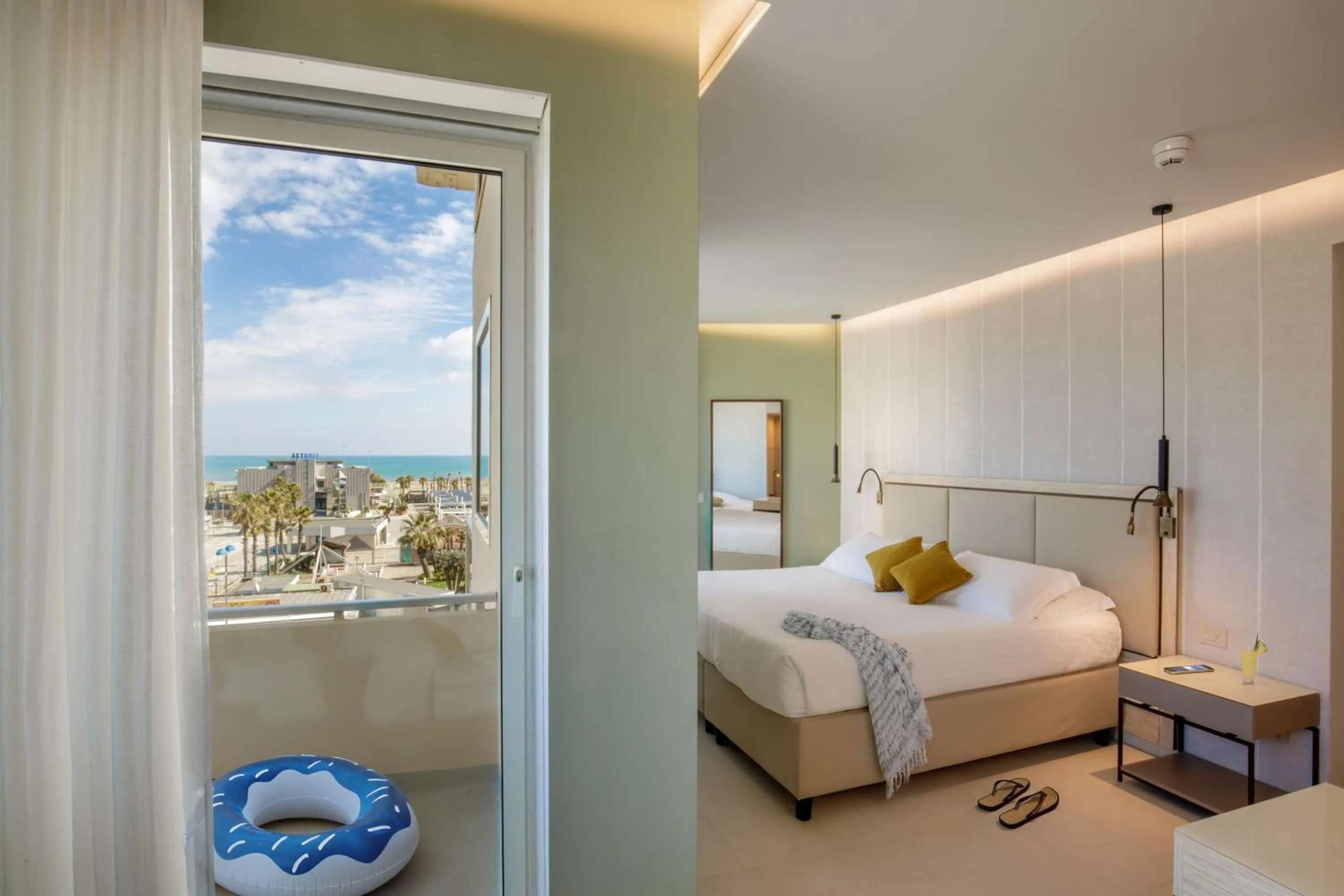 Bed in Ambasciatori Suite Hotel