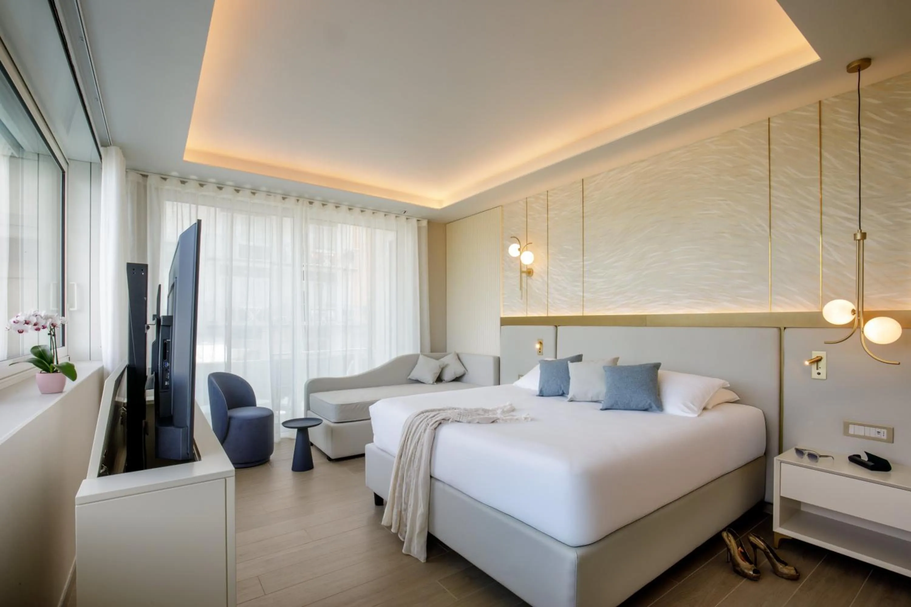 Bed in Ambasciatori Suite Hotel