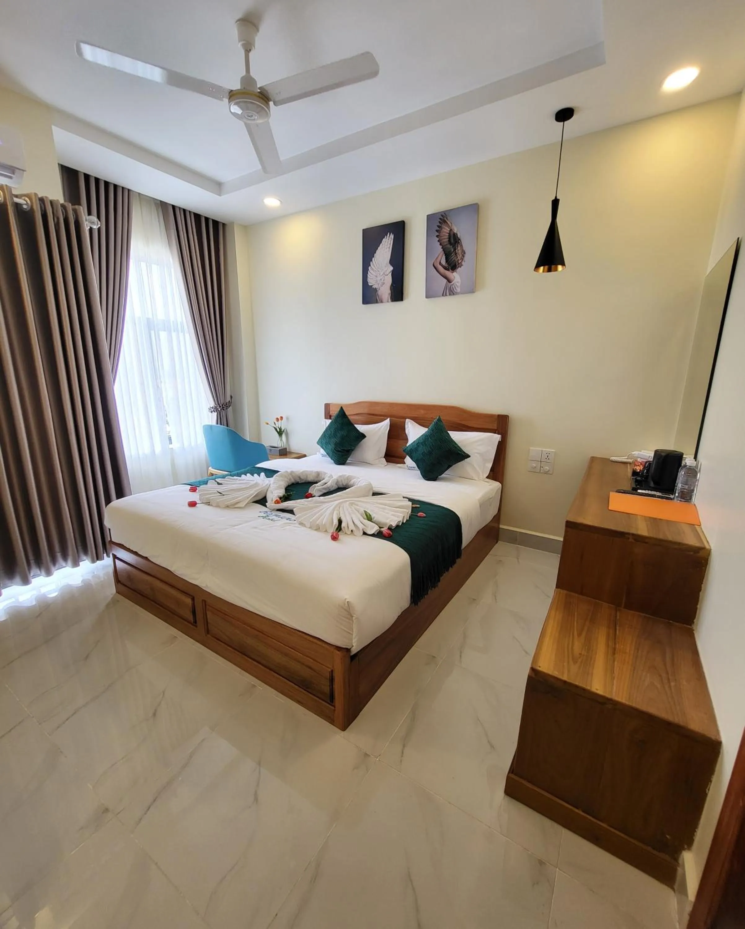 Guests, Bed in Romano Hotel