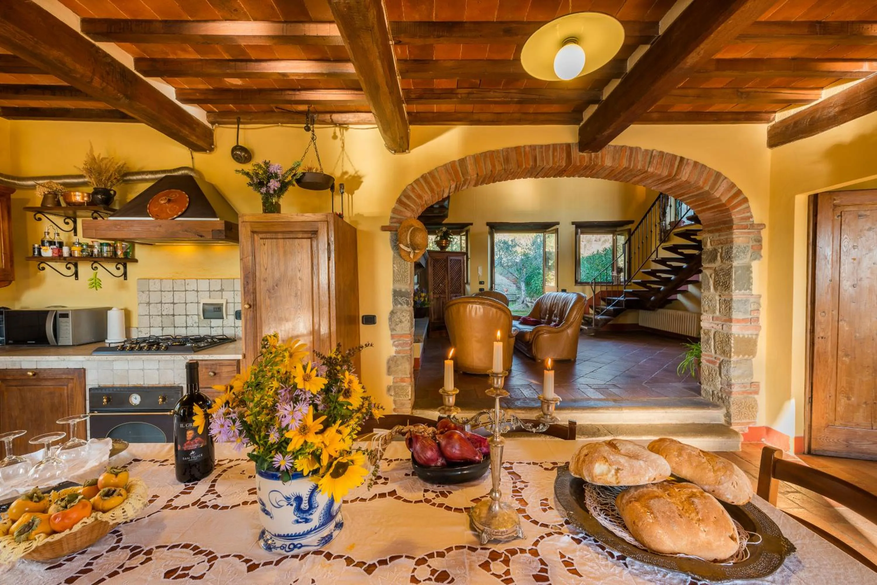 Dining area in Villa Senaia