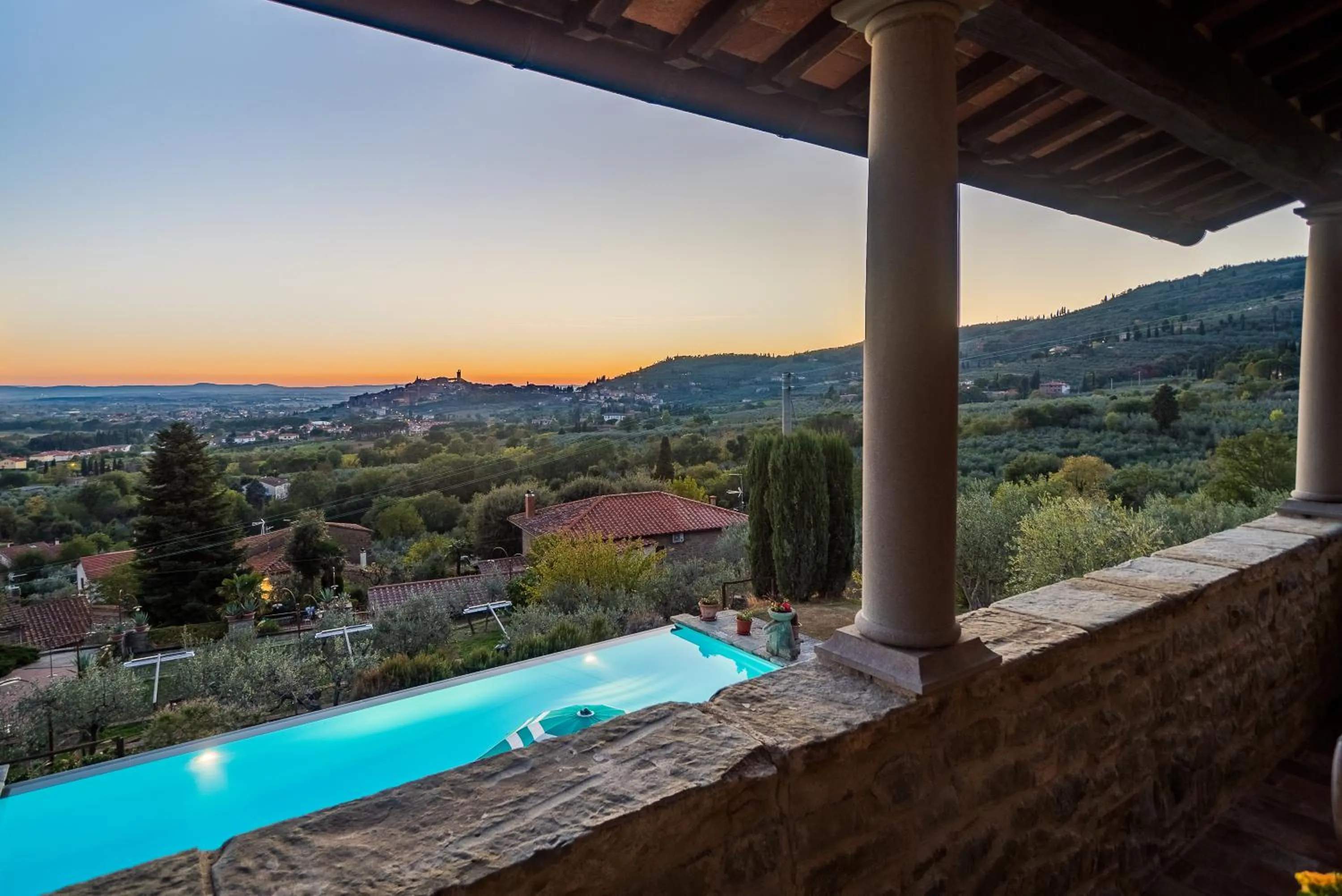 Sunset in Villa Senaia
