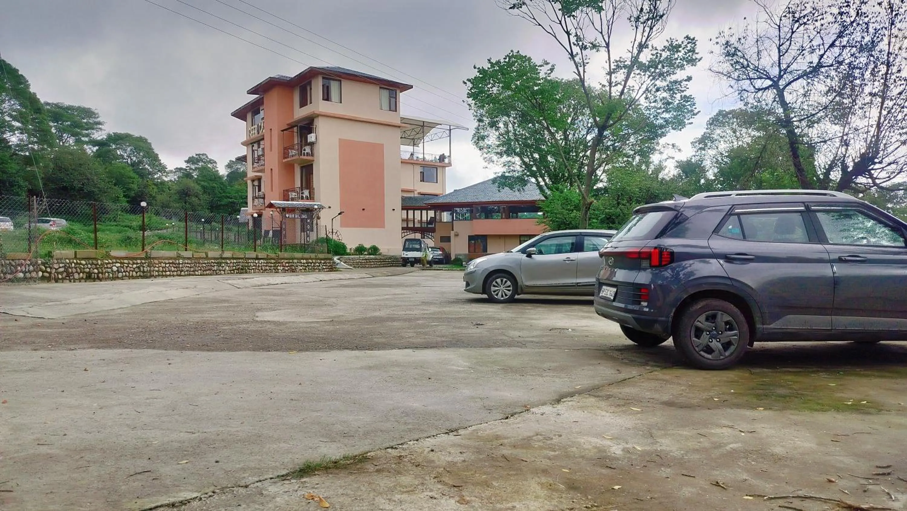 Parking in Appas Hotel