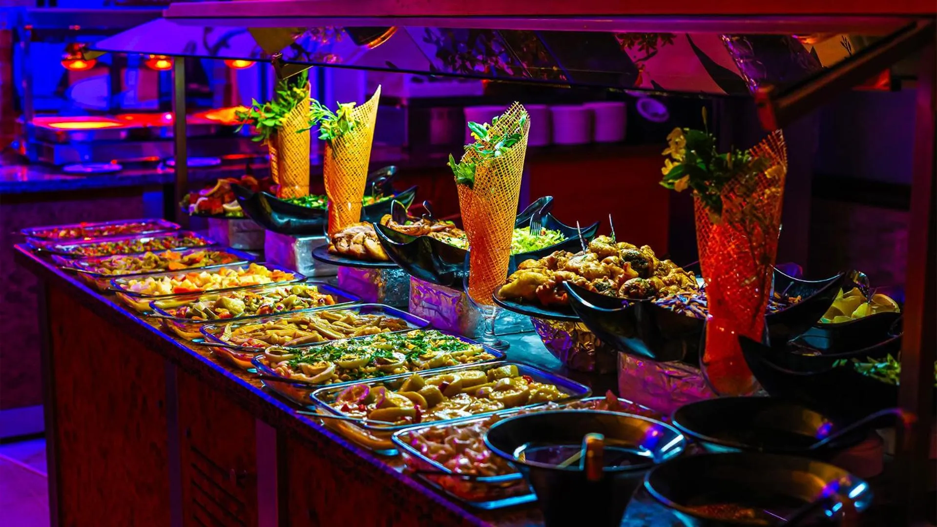 Food and drinks in Oscar Seaside Hotel & Spa