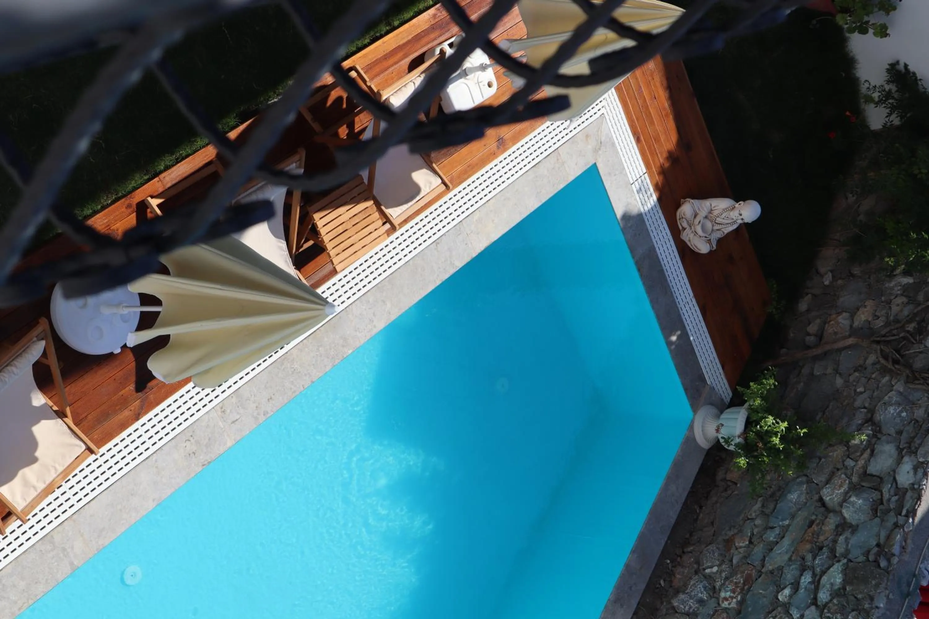 Swimming pool in La Sorella