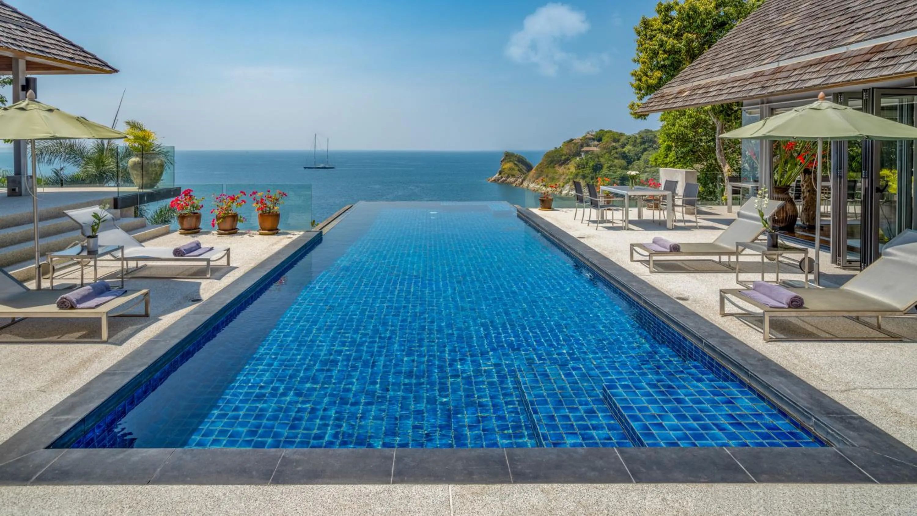 Sea view in Villa Lomchoy