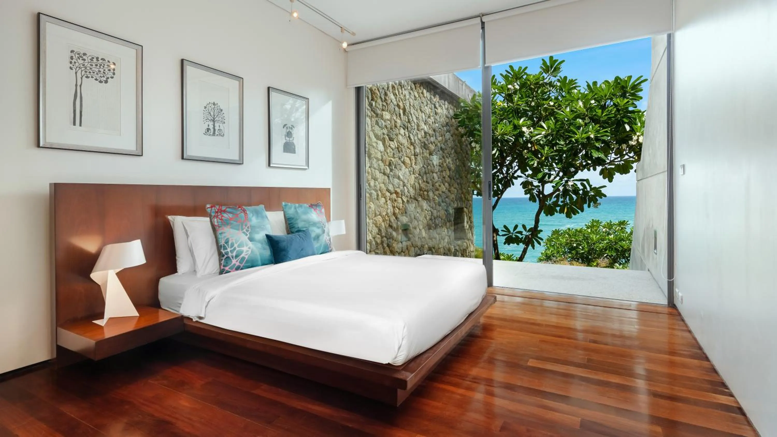 Bed in Villa Lomchoy