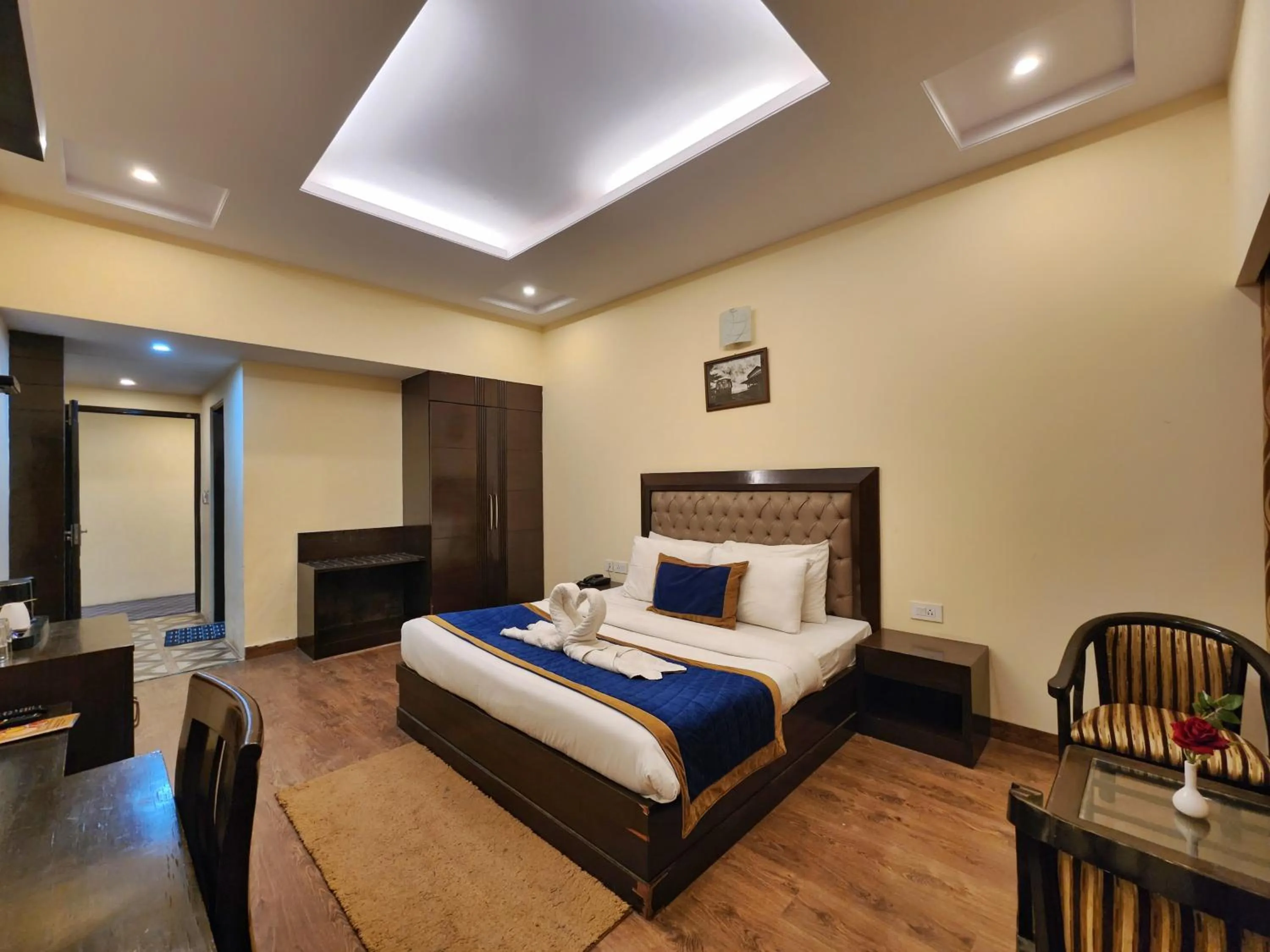 Bed in The Ashoka Inn 300mts walkable from Mall Road