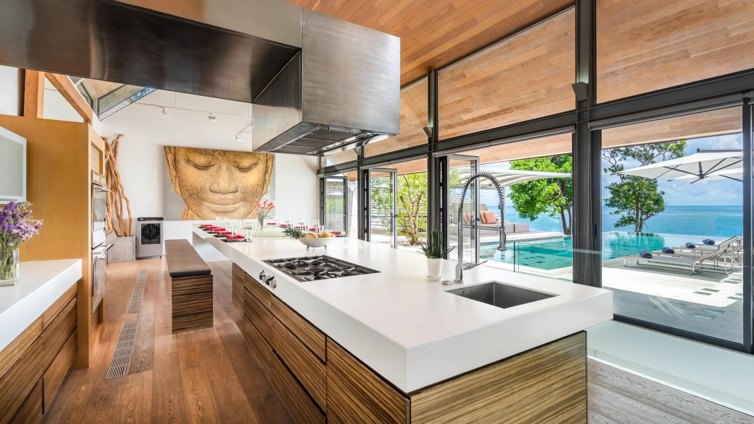 Kitchen or kitchenette in Villa Saengootsa