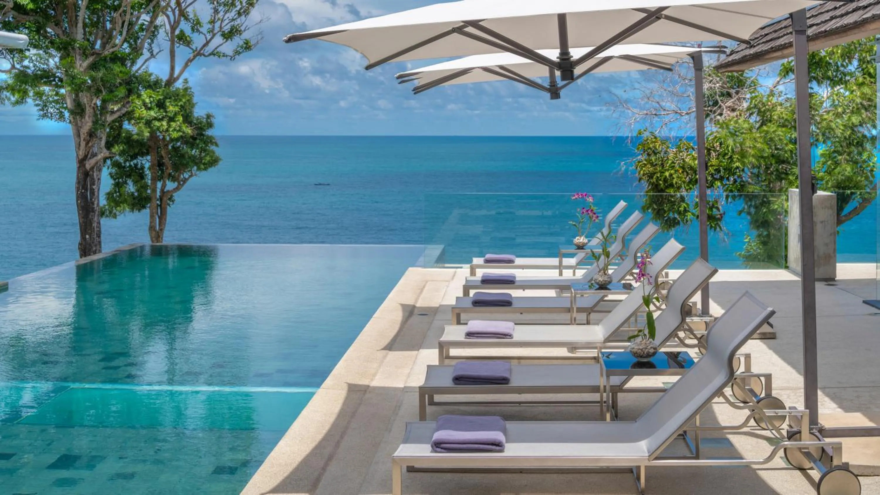 Pool view in Villa Saengootsa