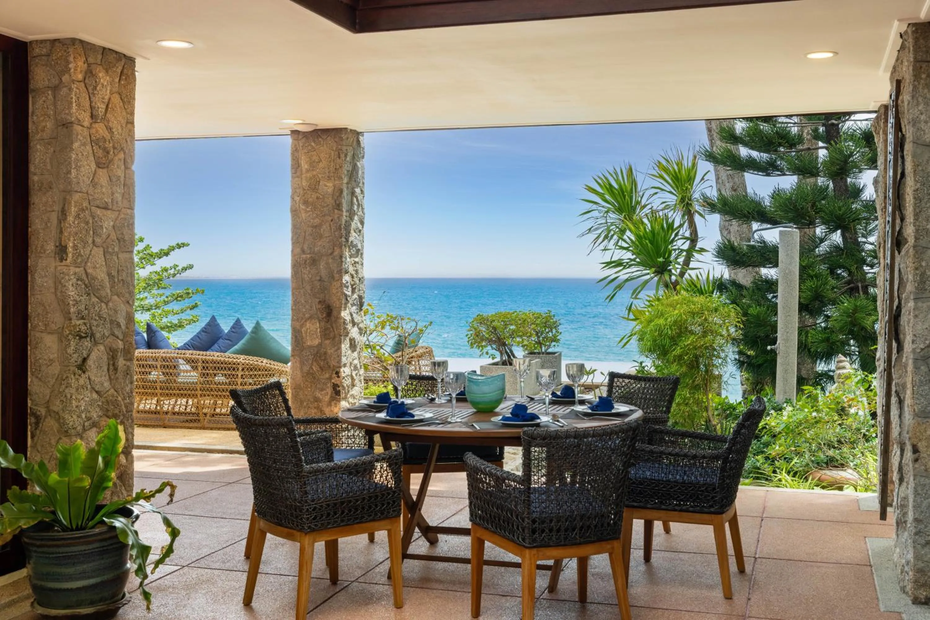 Dining area in Villa Horizon