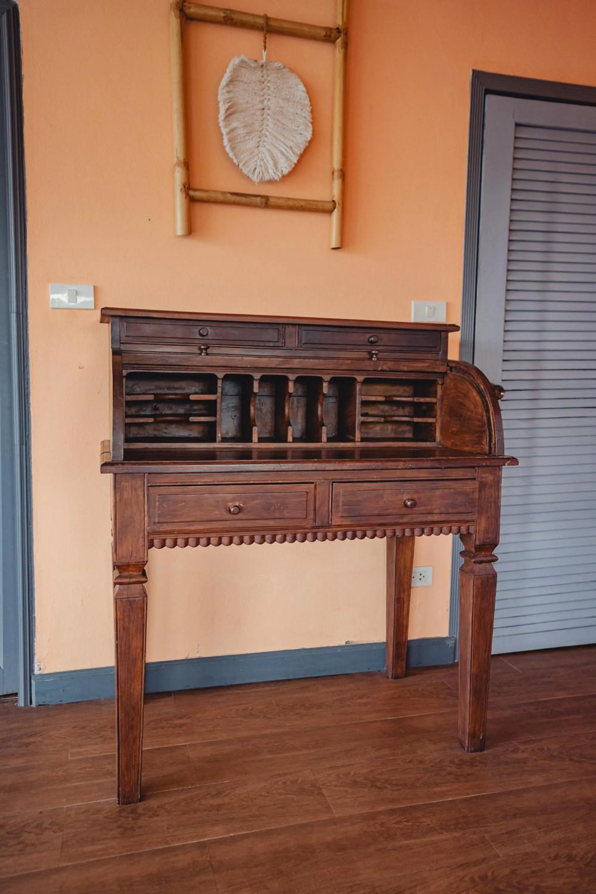 wardrobe in Lemon House apartment