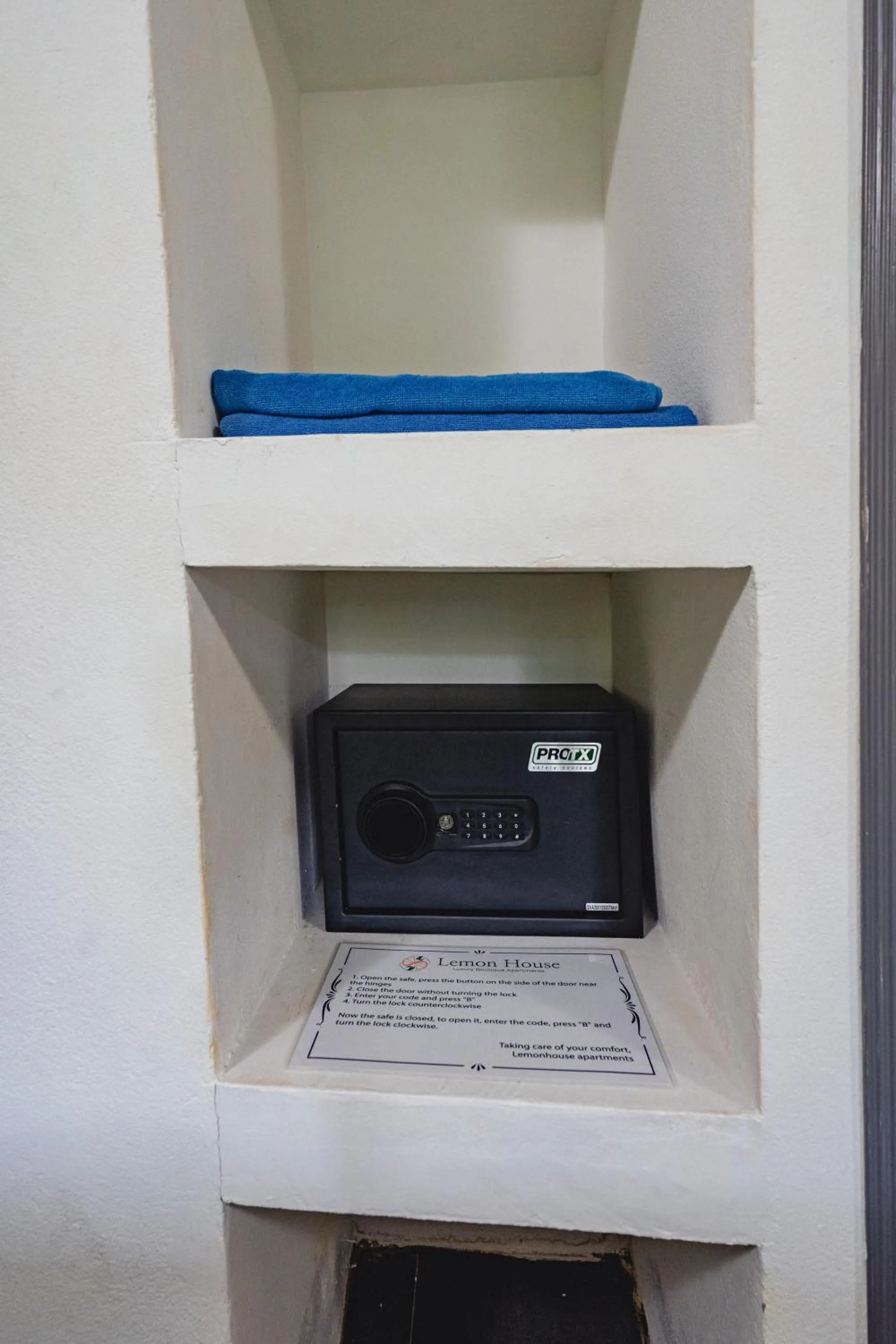 safe in Lemon House apartment